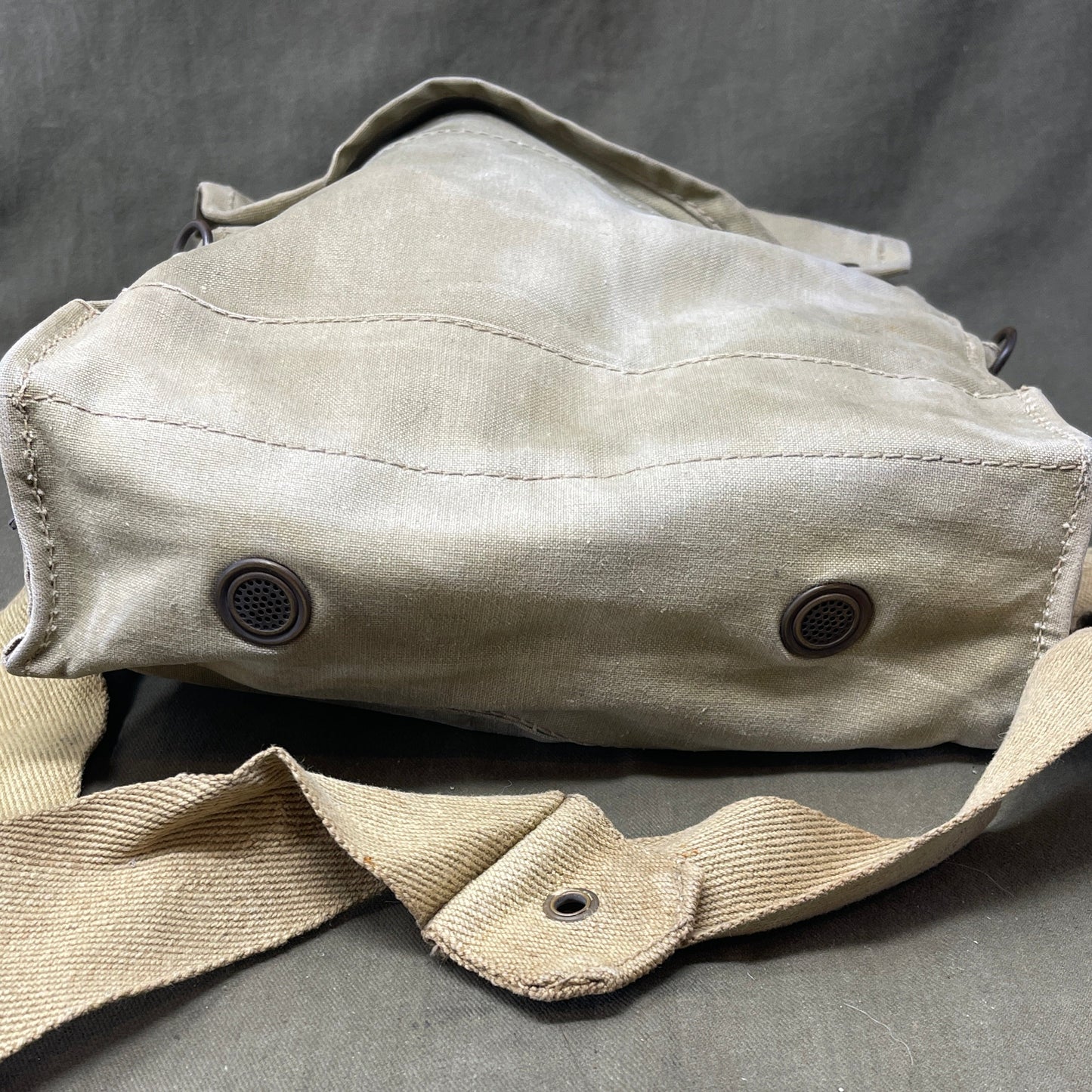 British Respirator, Anti-Gas, General Service, Mk V & Haversack, Mk VI: