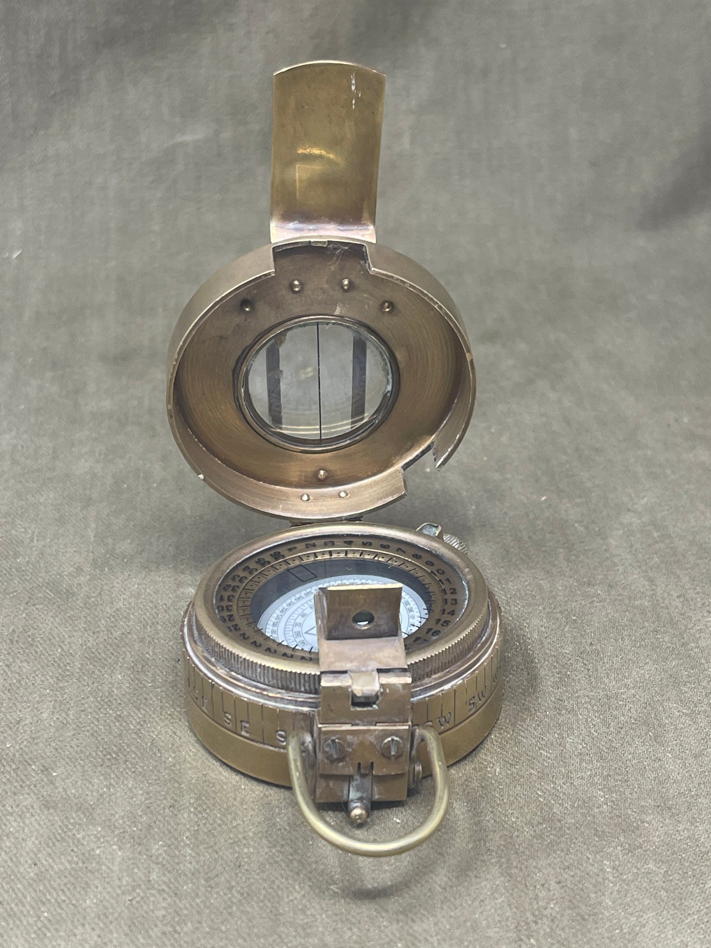 British Military Prismatic MK III Compass Dated 1940 No NA266322 TG. Co Ltd