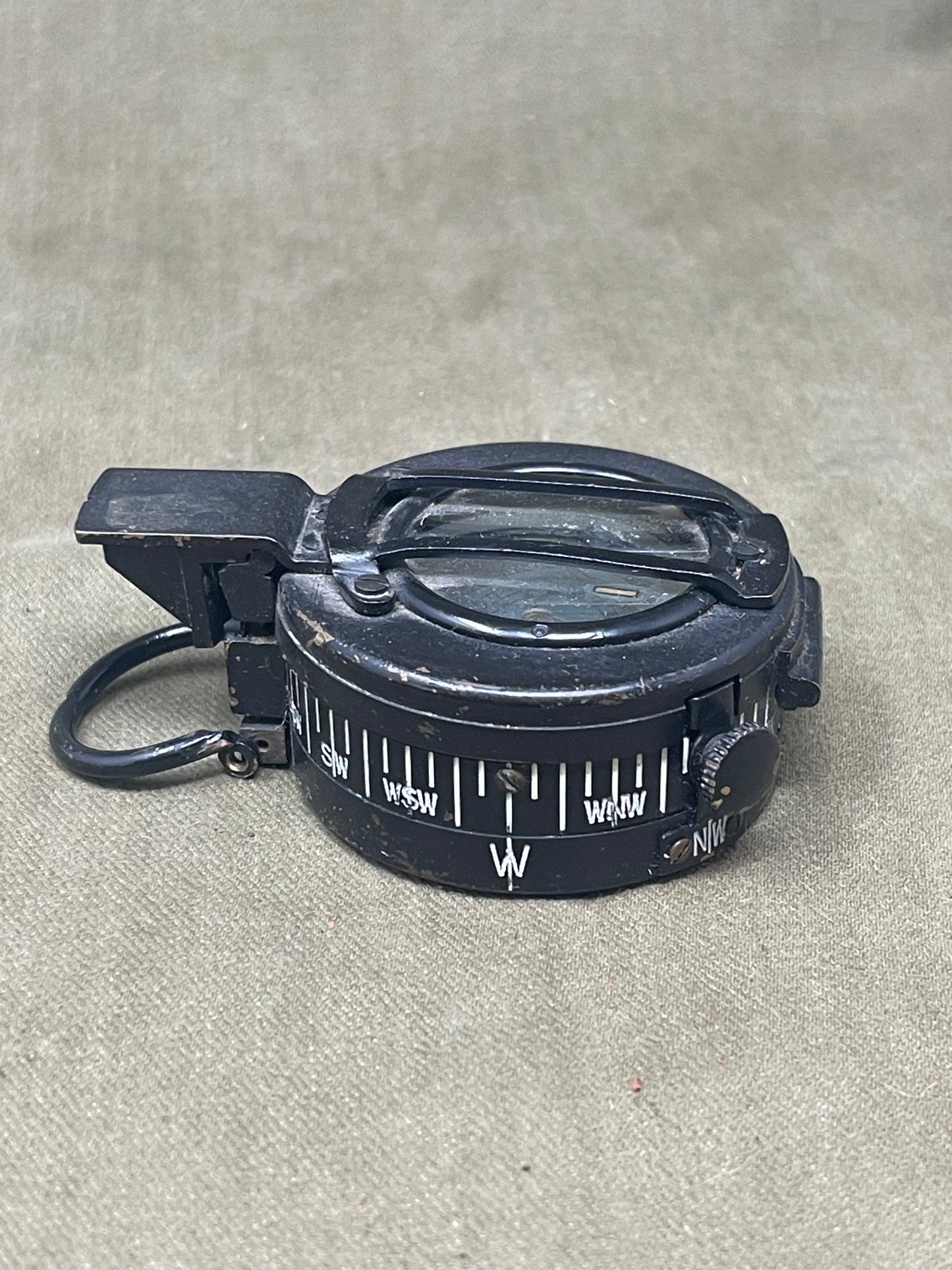 WWII British Prismatic Compass – 1944 T.G. Co Ltd, London NoB 272455