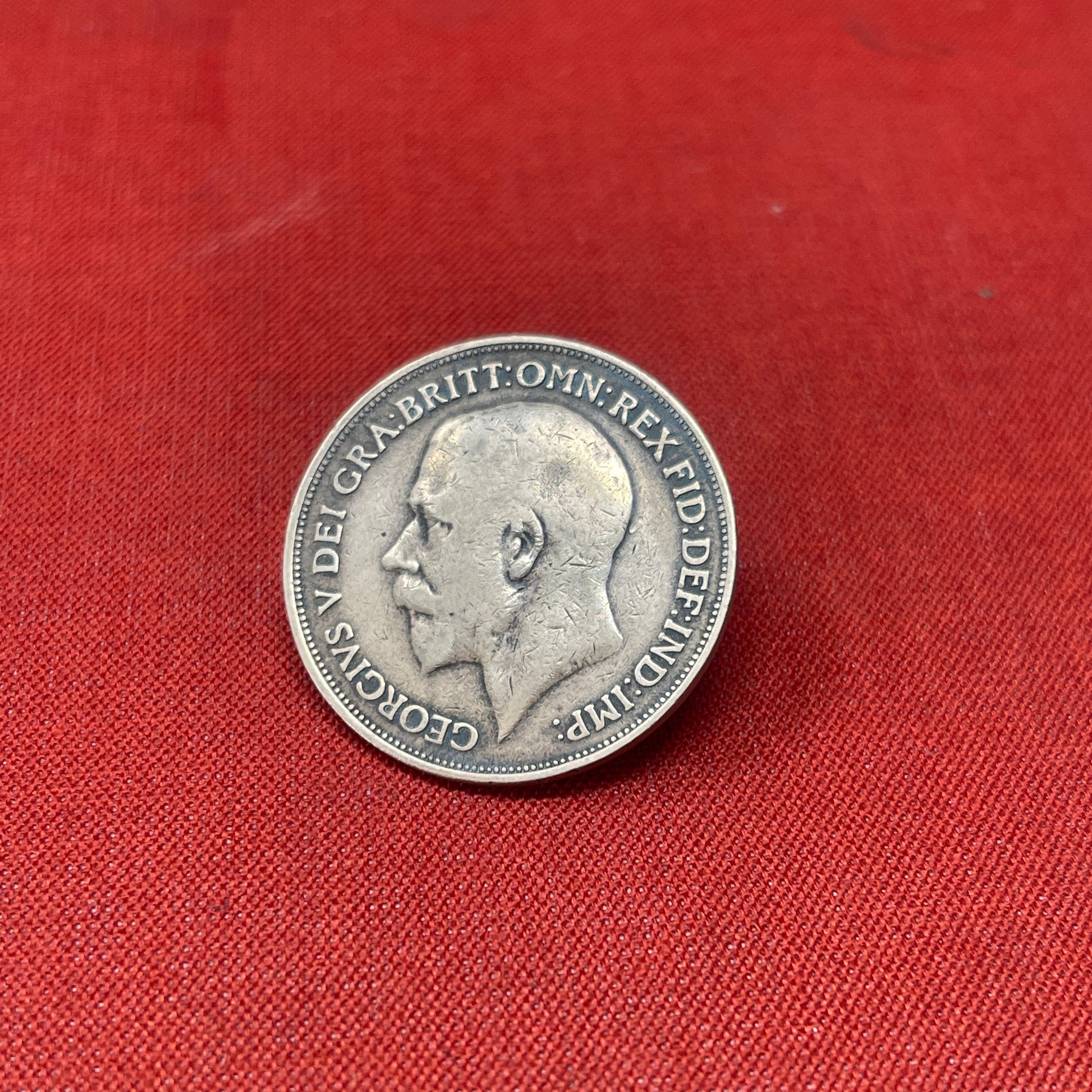 Explore the history and collectability of the King George V One Penny dated 1936. Perfect for numismatists and history enthusiasts seeking an authentic piece of British coinage.