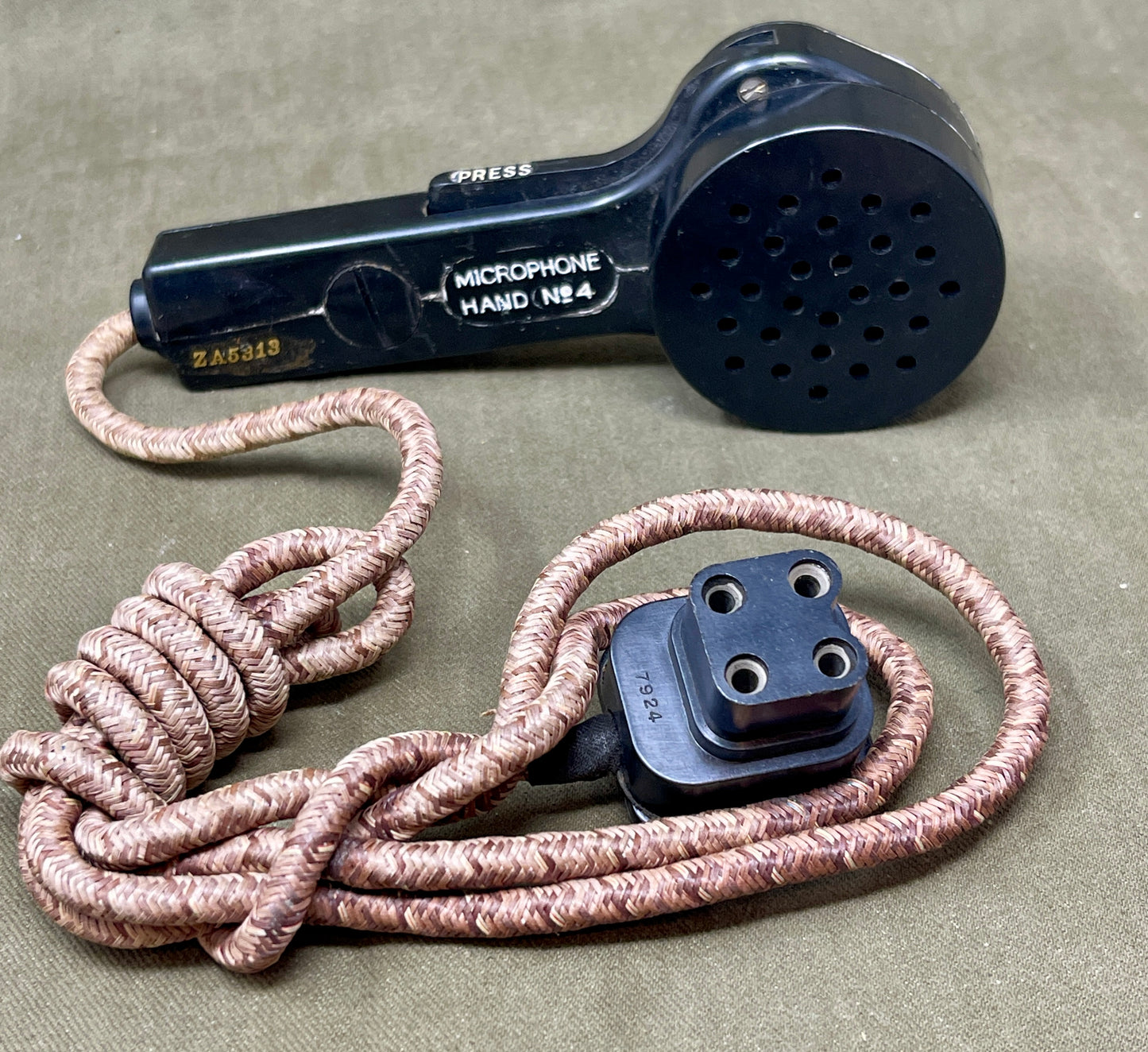 Microphone Hand No. 4A – Wireless Sets No. 18 & 68 (Excellent Condition)