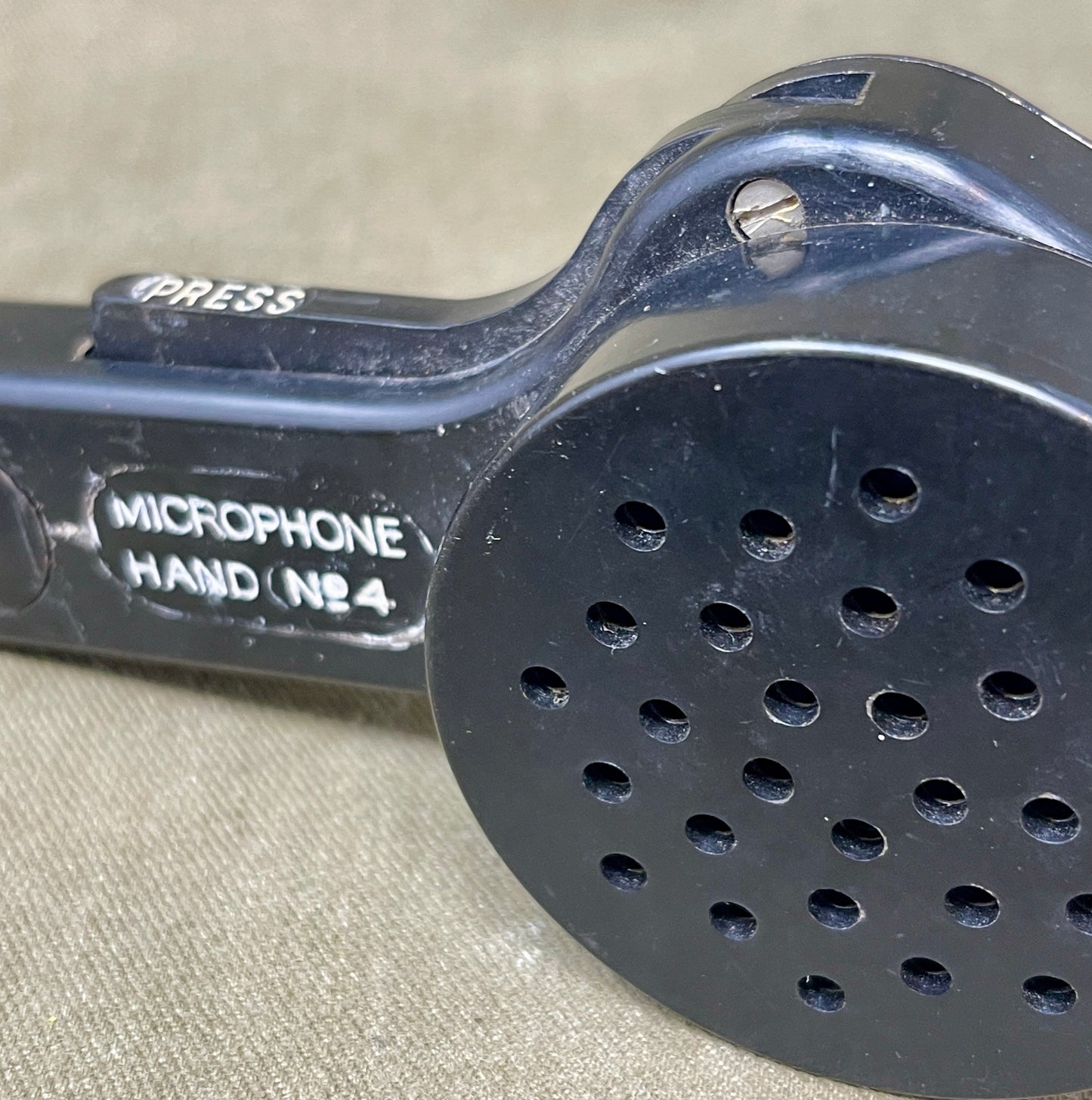 Microphone Hand No. 4A – Wireless Sets No. 18 & 68 (Excellent Condition)