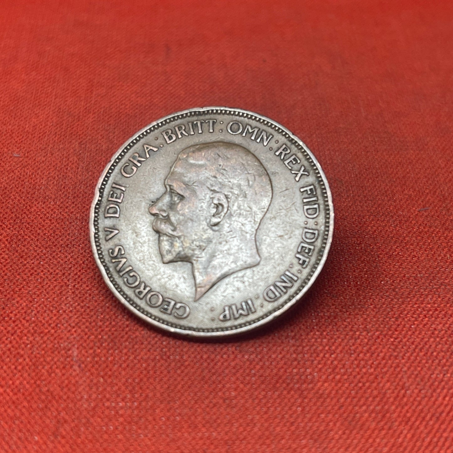 Explore the historical significance of the King George VI One Penny coin, minted from 1937 to 1952. Ideal for collectors and history enthusiasts seeking an authentic piece of British numismatic heritage.
