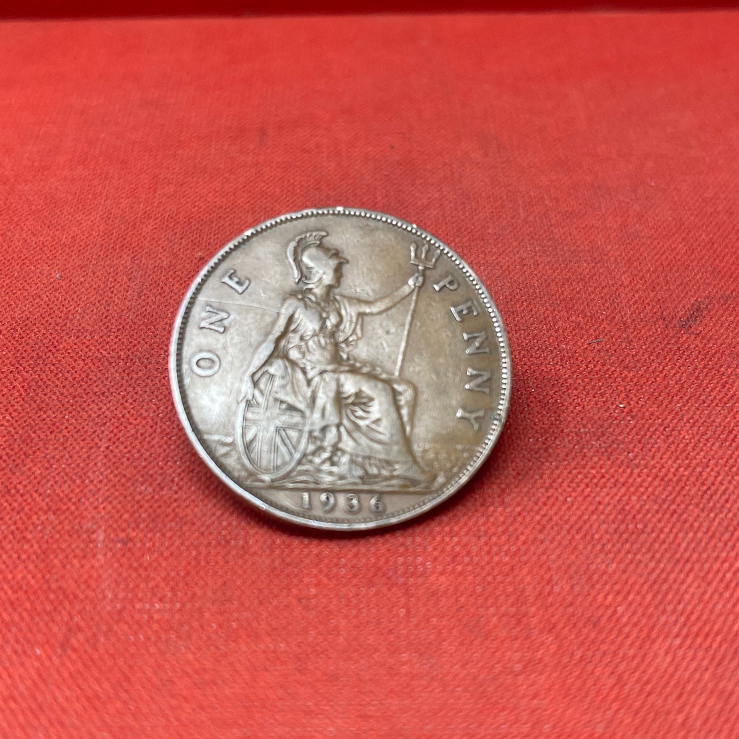 Explore the historical significance of the King George VI One Penny coin, minted from 1937 to 1952. Ideal for collectors and history enthusiasts seeking an authentic piece of British numismatic heritage.