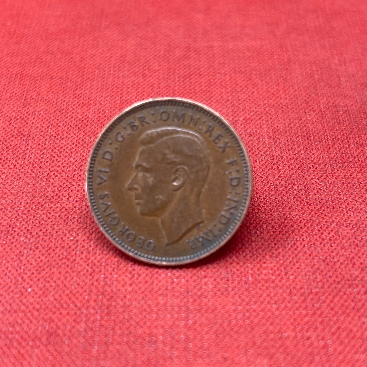 Discover the King George VI Farthing 1940, a historic British coin featuring the iconic wren design. Perfect for collectors and history enthusiasts, this bronze coin reflects the resilience of wartime Britain.