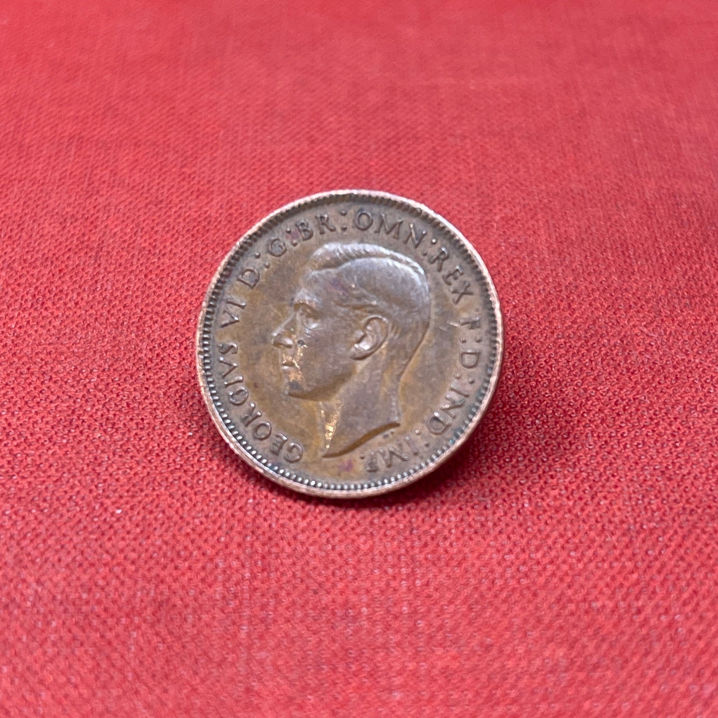 Discover the King George VI Farthing 1940, a historic British coin featuring the iconic wren design. Perfect for collectors and history enthusiasts, this bronze coin reflects the resilience of wartime Britain.