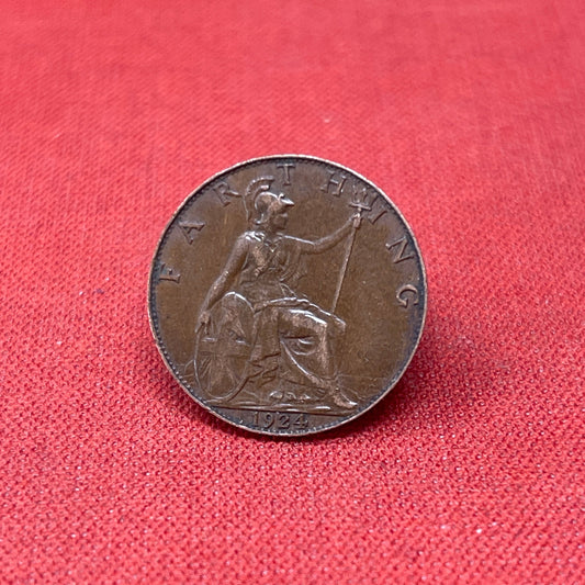 Discover the King George V Farthing, minted from 1911 to 1936. Featuring the iconic Britannia design and King George V's portrait, these historic bronze coins are perfect for collectors and history enthusiasts.