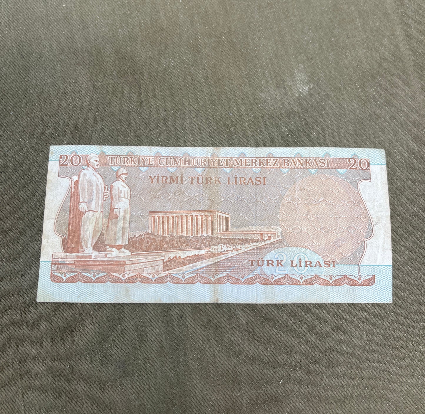 Collection of Vintage Turkish Banknotes – Mixed Denominations