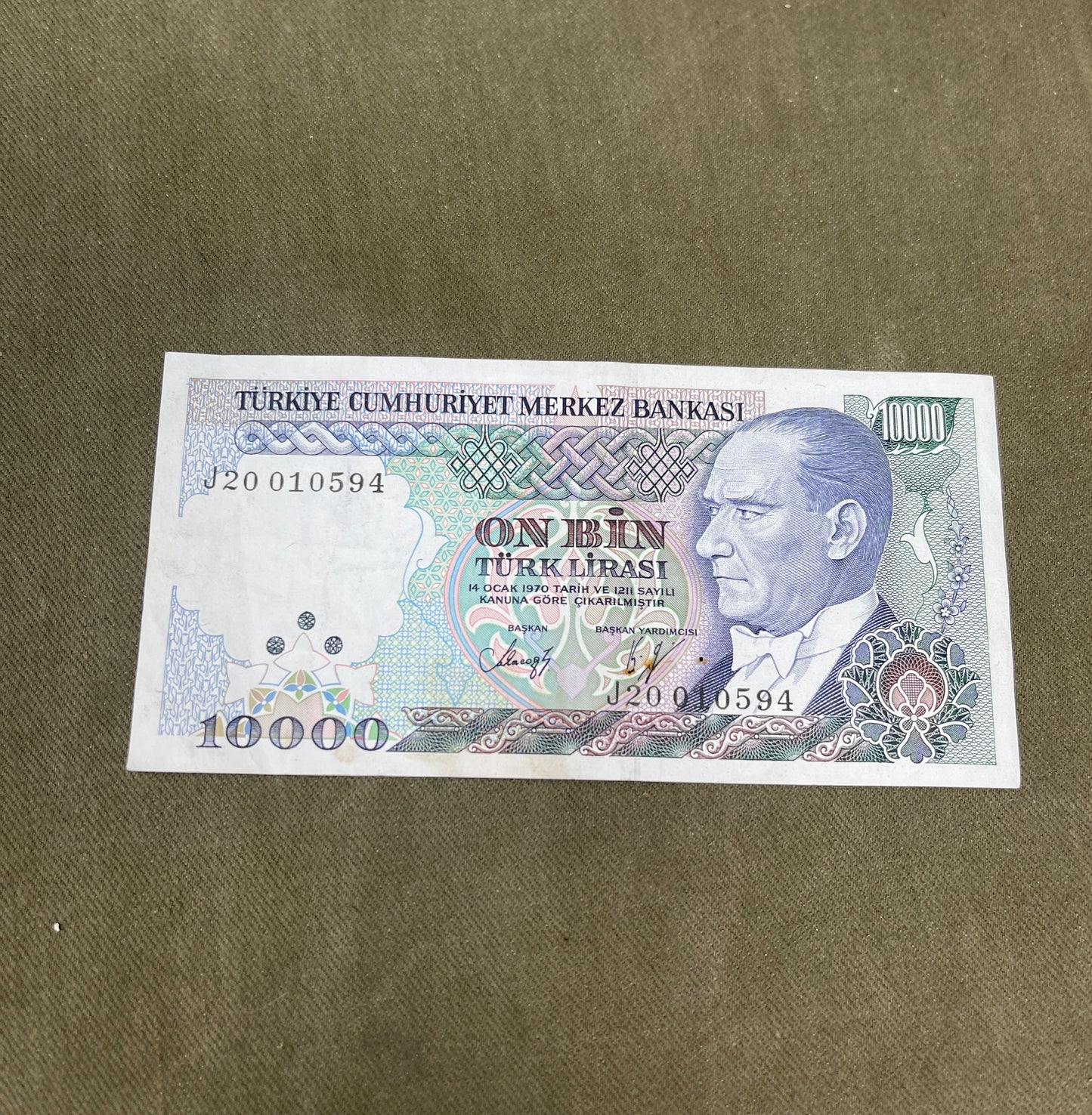 Collection of Vintage Turkish Banknotes – Mixed Denominations