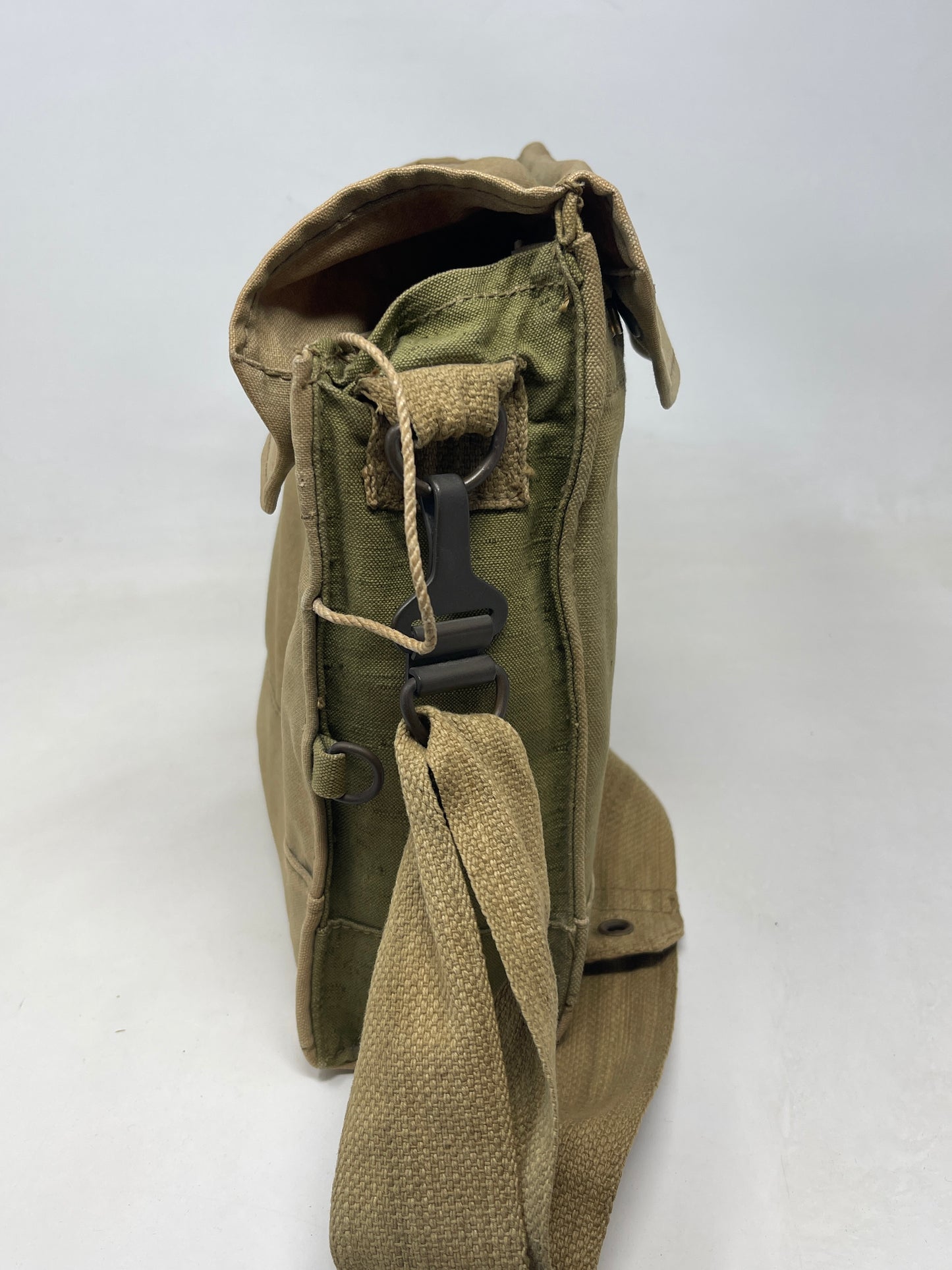 British Respirator, Anti-Gas, General Service, Mk V & Haversack, Mk VI: