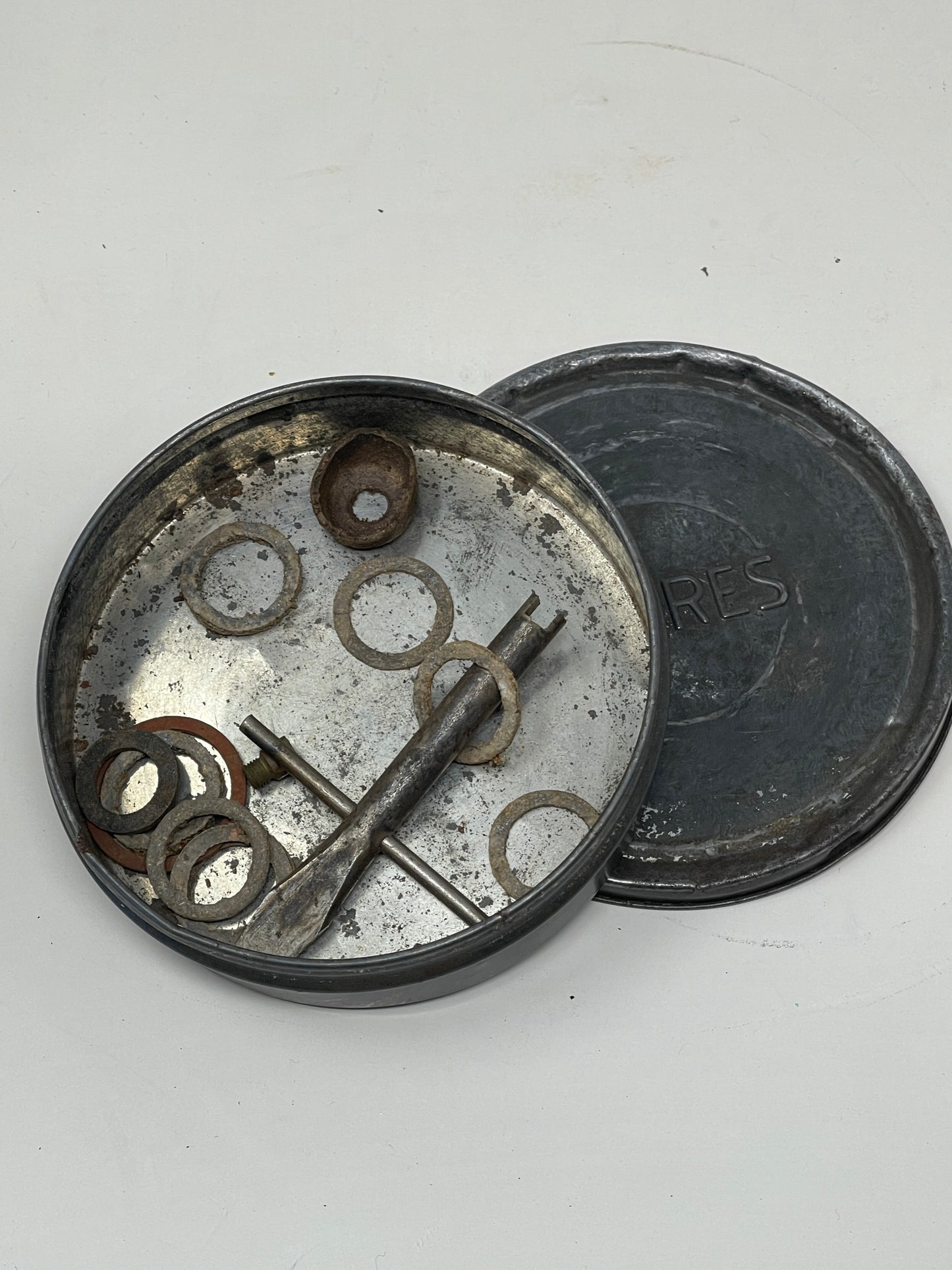 view of to of An original WW2 "Hurlock " field cooker spare parts tin