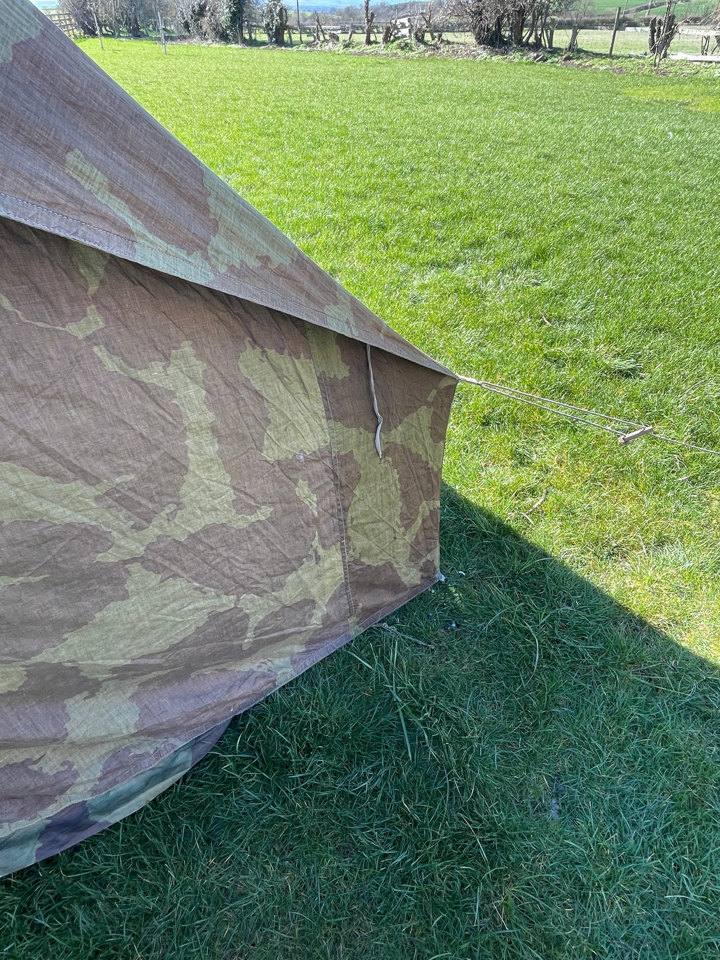 British Airborne Tent Light Patrol. Cat NO AD 8610