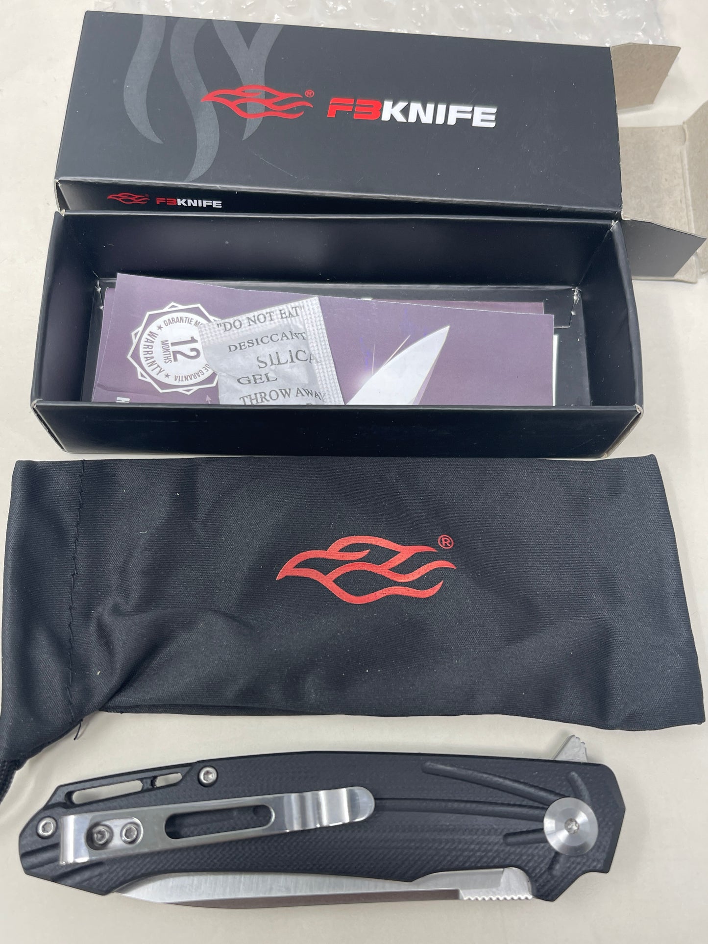 Firebird FH21 knives attract attention with their modern design and compact size. At the same time, they will cope with almost any kind of work that may be relevant during trips to nature. The length of the blade in this model is 86 mm, and the material for the blade is D2 grade steel.