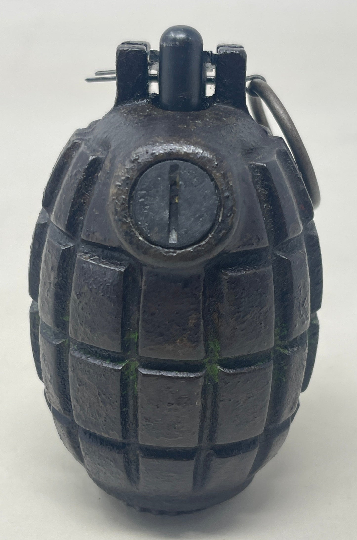 WW2 British N° 36 Mills Grenade with 1943 Dated Base.