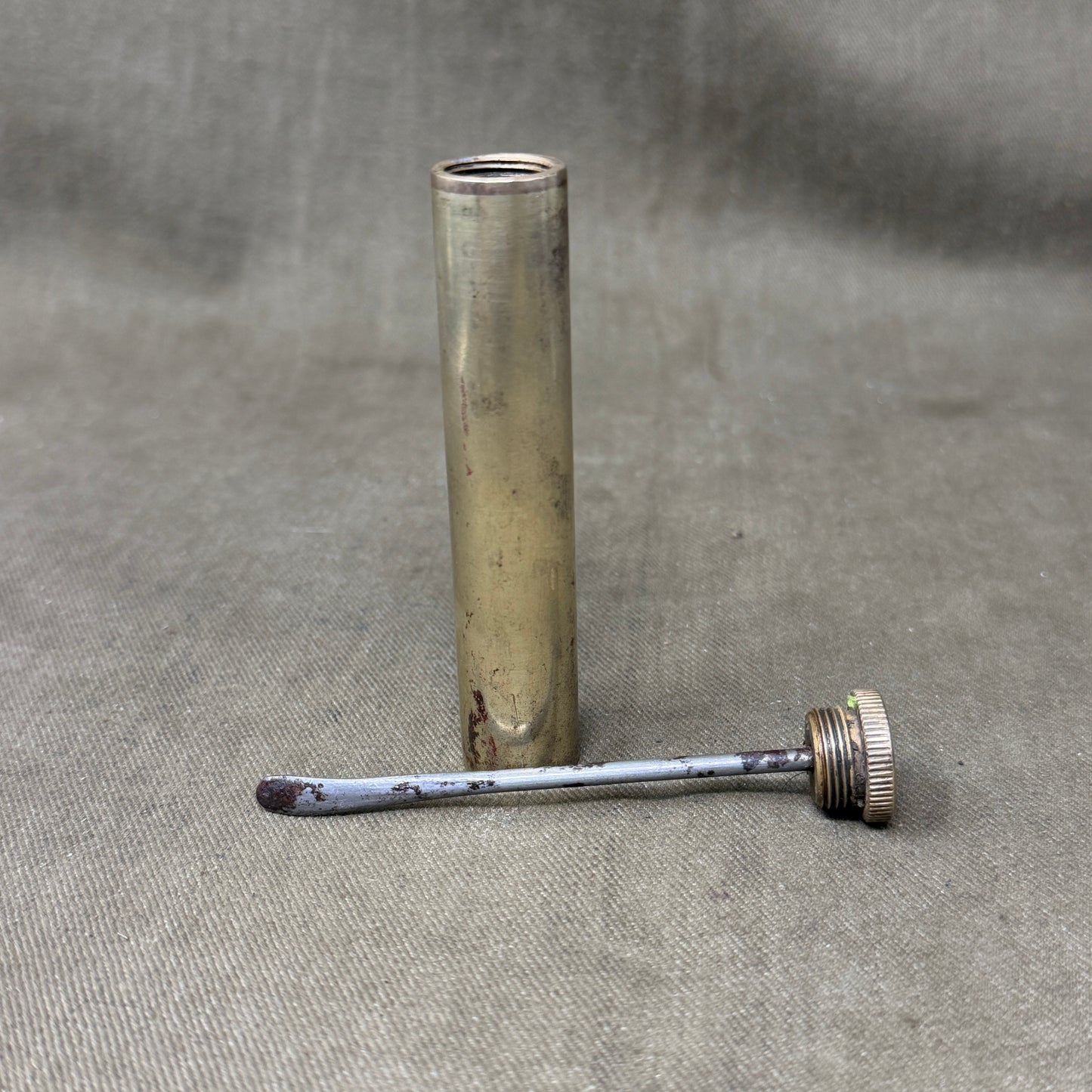 Original British Army Mk IV Lee-Enfield Brass Rifle Oil Bottle – Complete with Applicator – Broad Arrow & Crown/62/B Inspection Mark – c.1906–1925