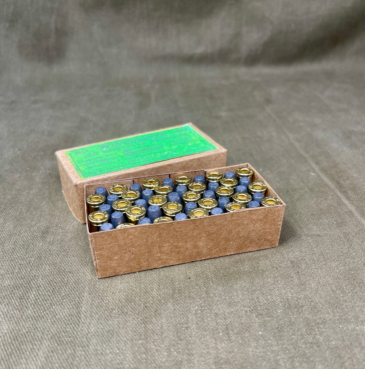 50 x INERT .32 Smith & Wesson Cartridges in Handmade Reproduction Box