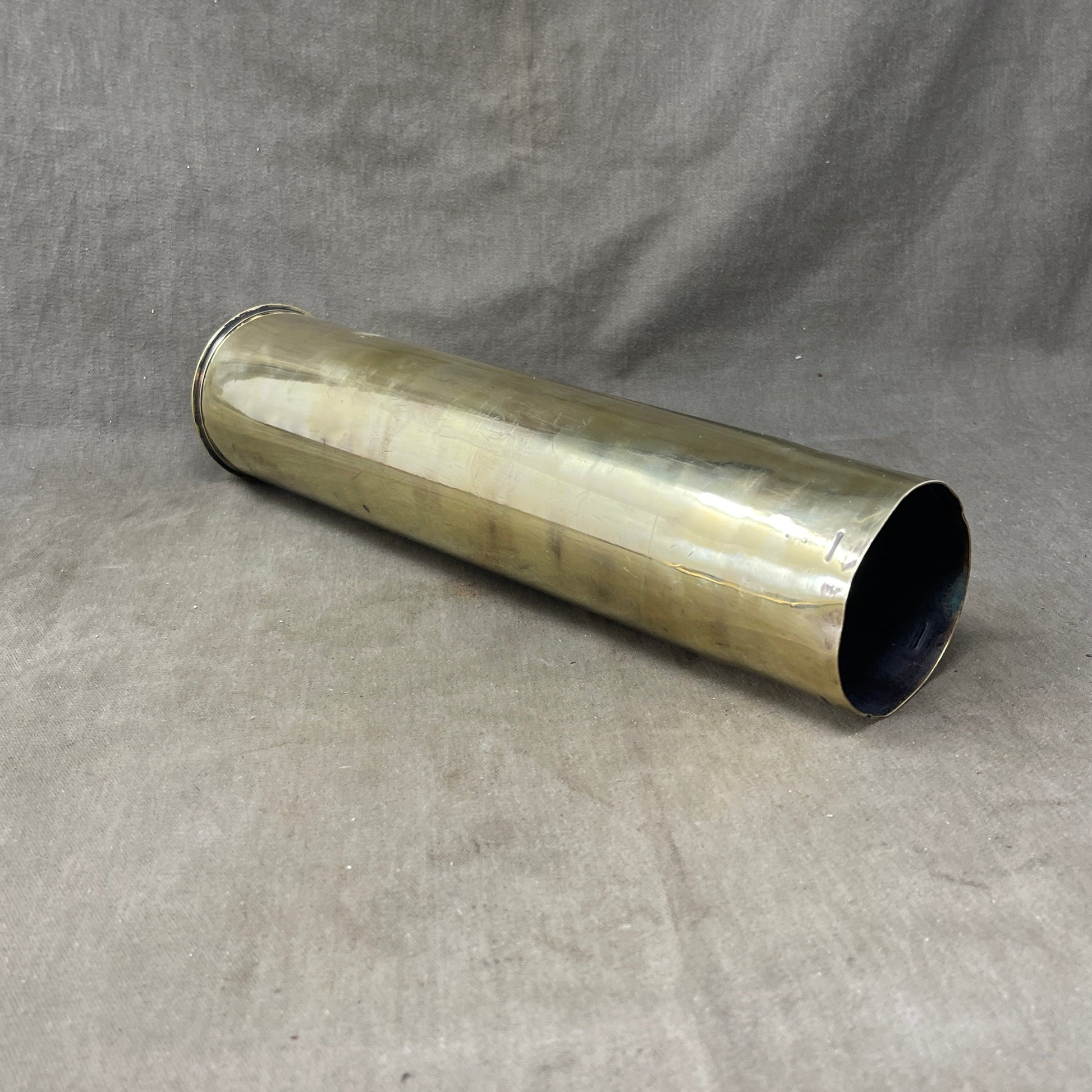 US 75mm M18 Shell Case 1942 Dated