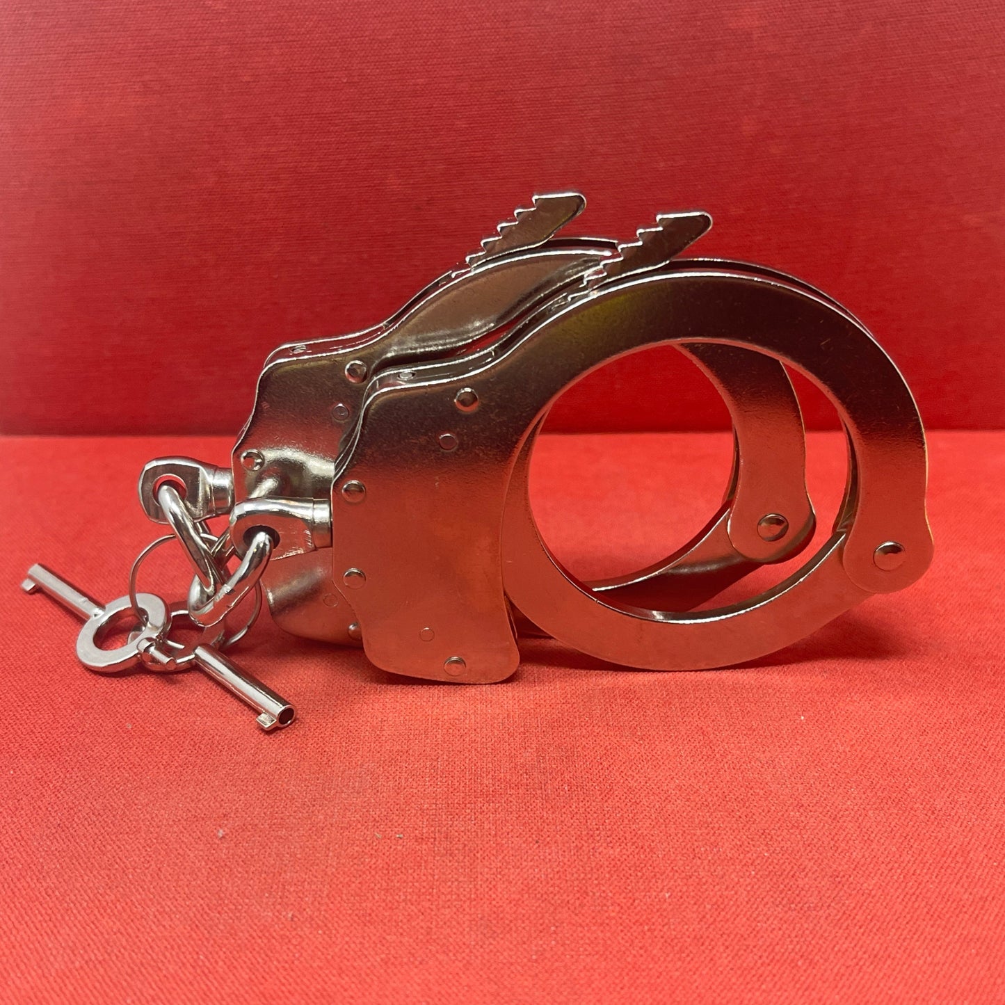 Heavy Duty Handcuffs