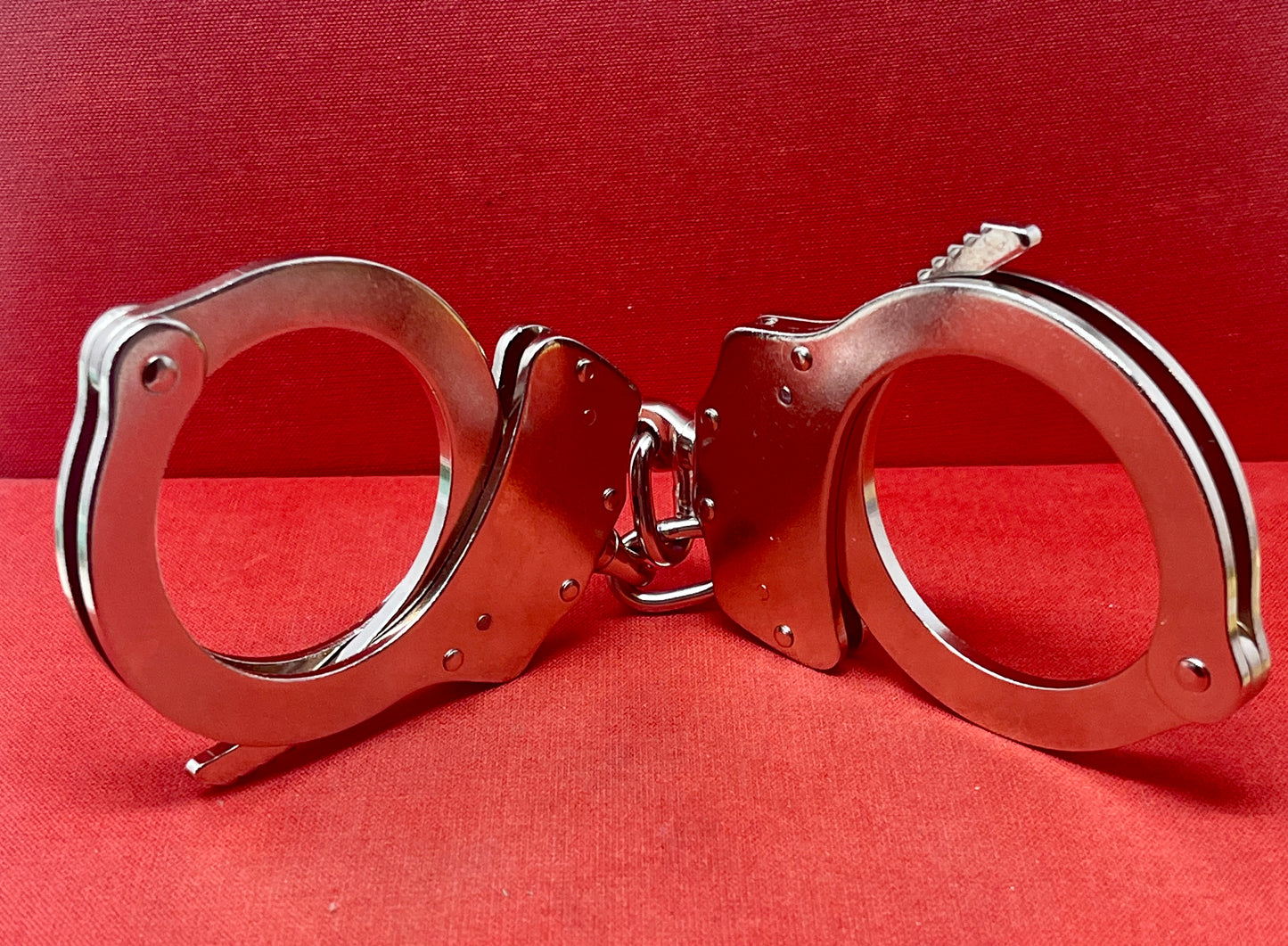 Heavy Duty Handcuffs