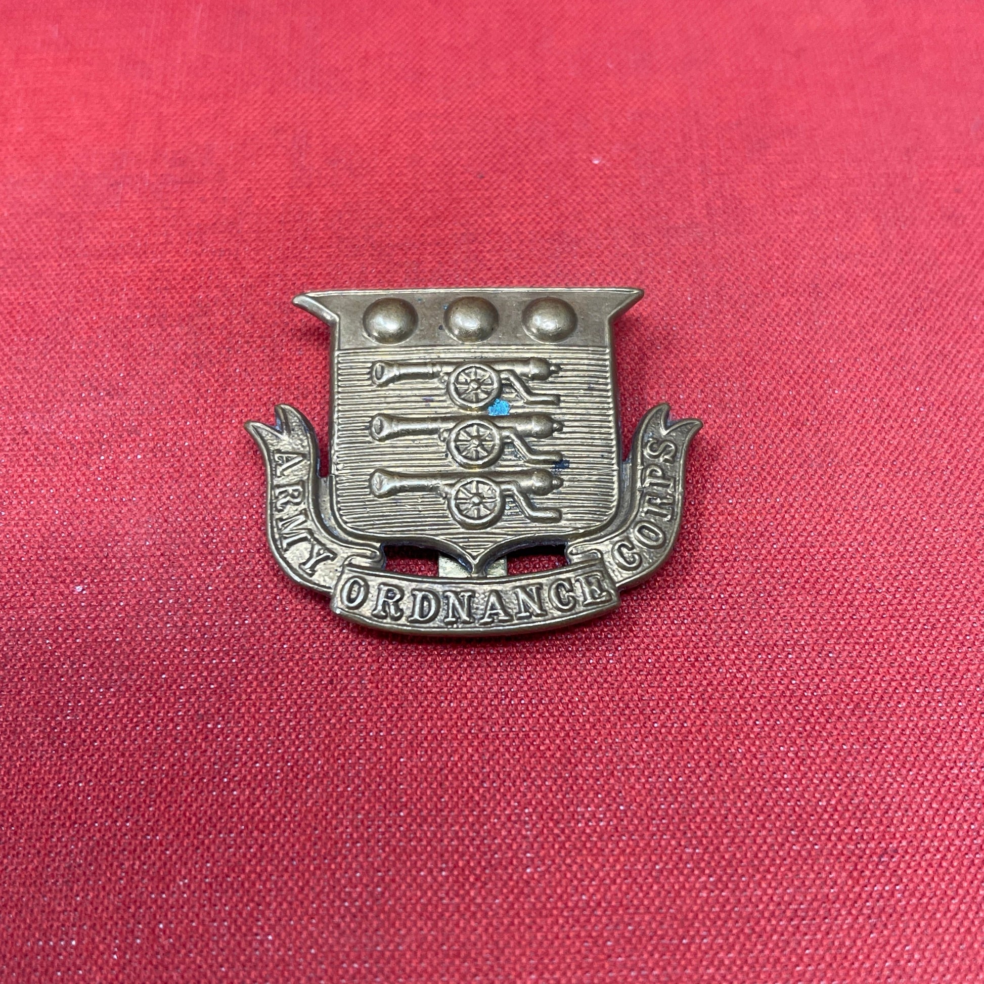 Army Ordnance Corps WW1 Army Ordnance Corps AOC Cap Badge