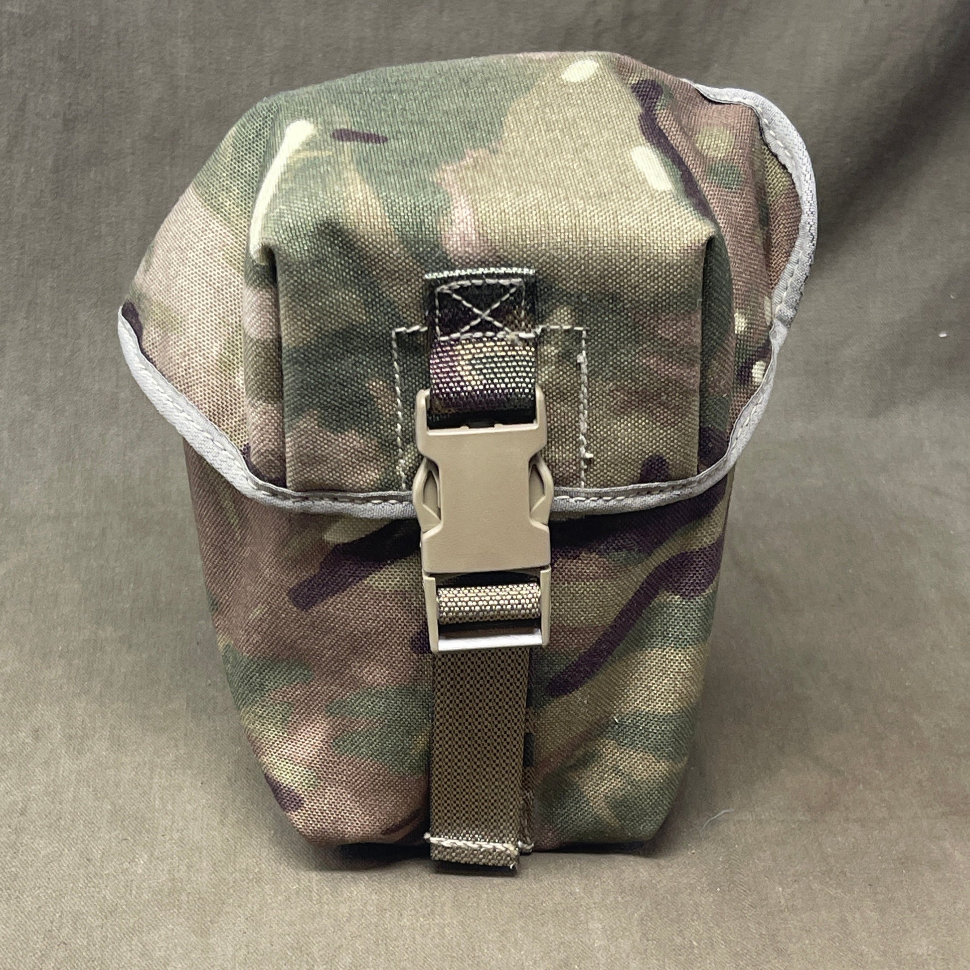 British Army MkIV Osprey MTP Water Bottle & Carrier