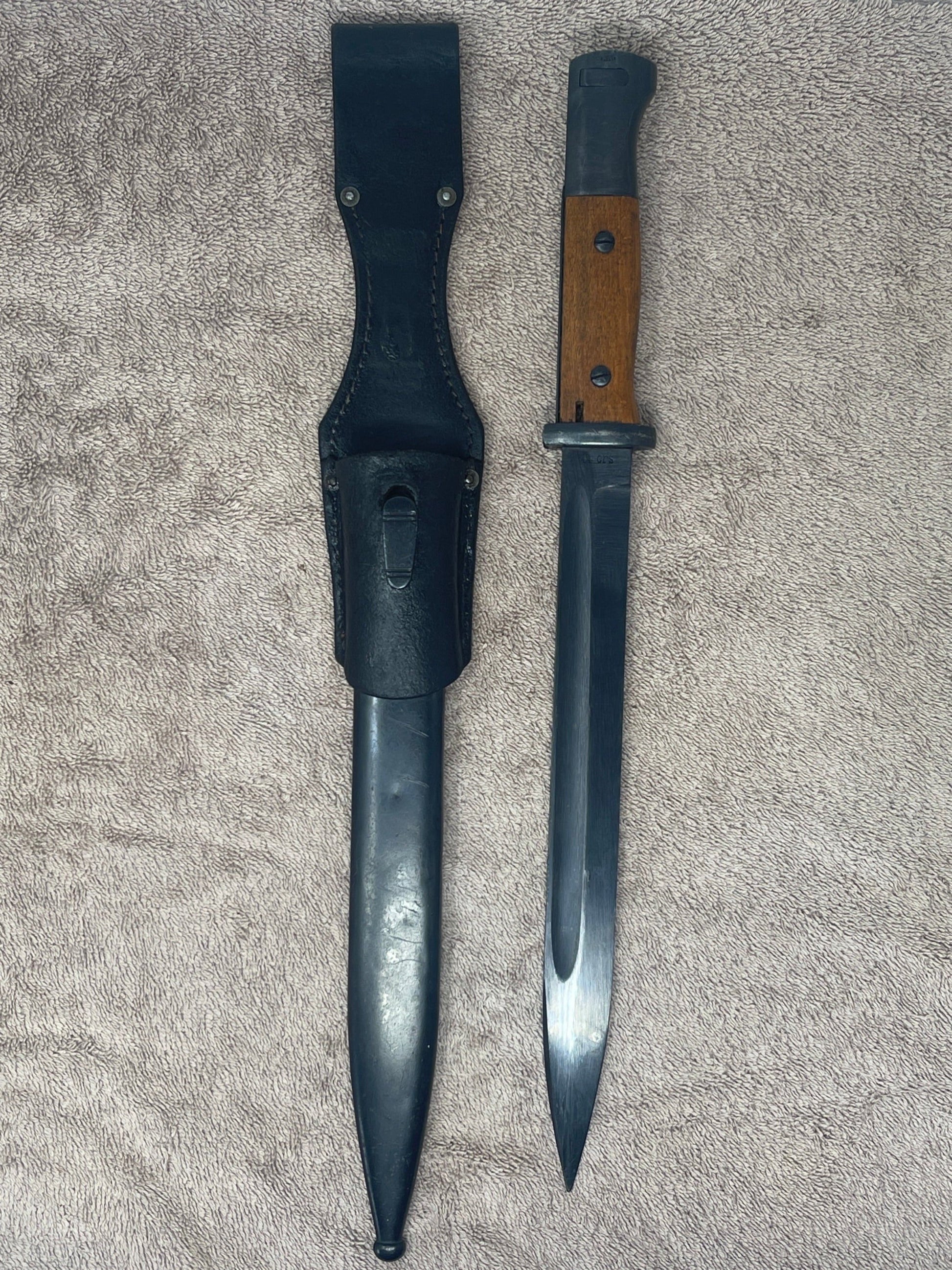 German WW2 M1884/98 K98 Bayonet with Frog