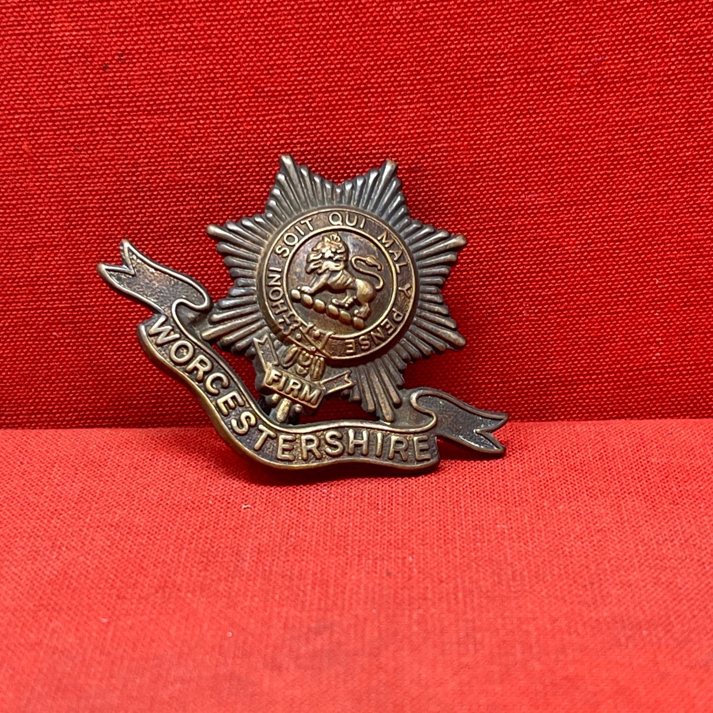 The Worcester Regiment Cap Badge