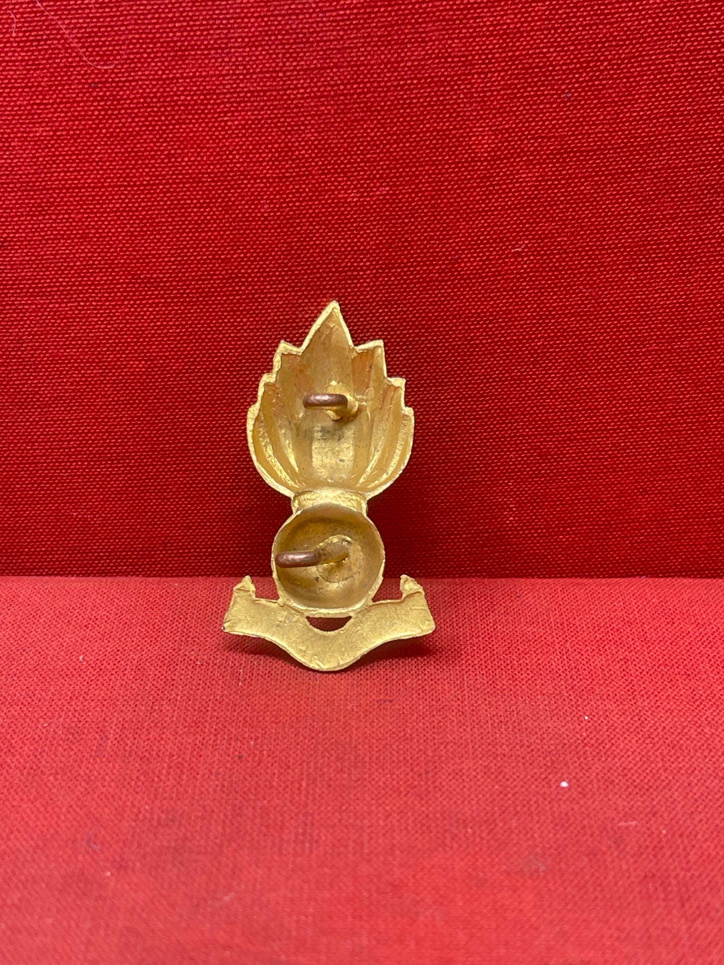 Royal Artillery WW2 Royal Artillery Regiment OFFICERS Flaming Grenade Collar Badge