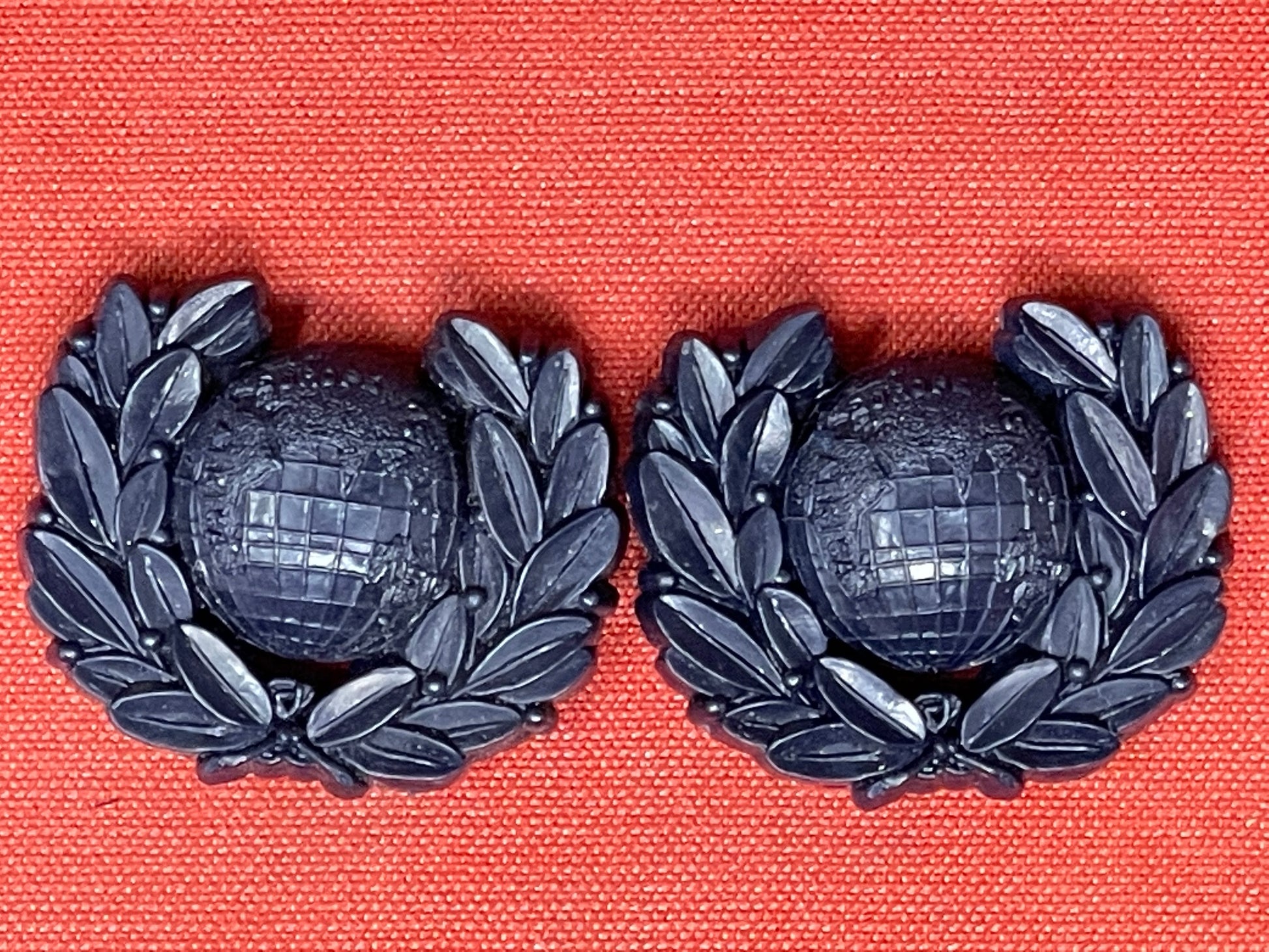 Pair of Royal Marine Plastic Economy Collar Badges