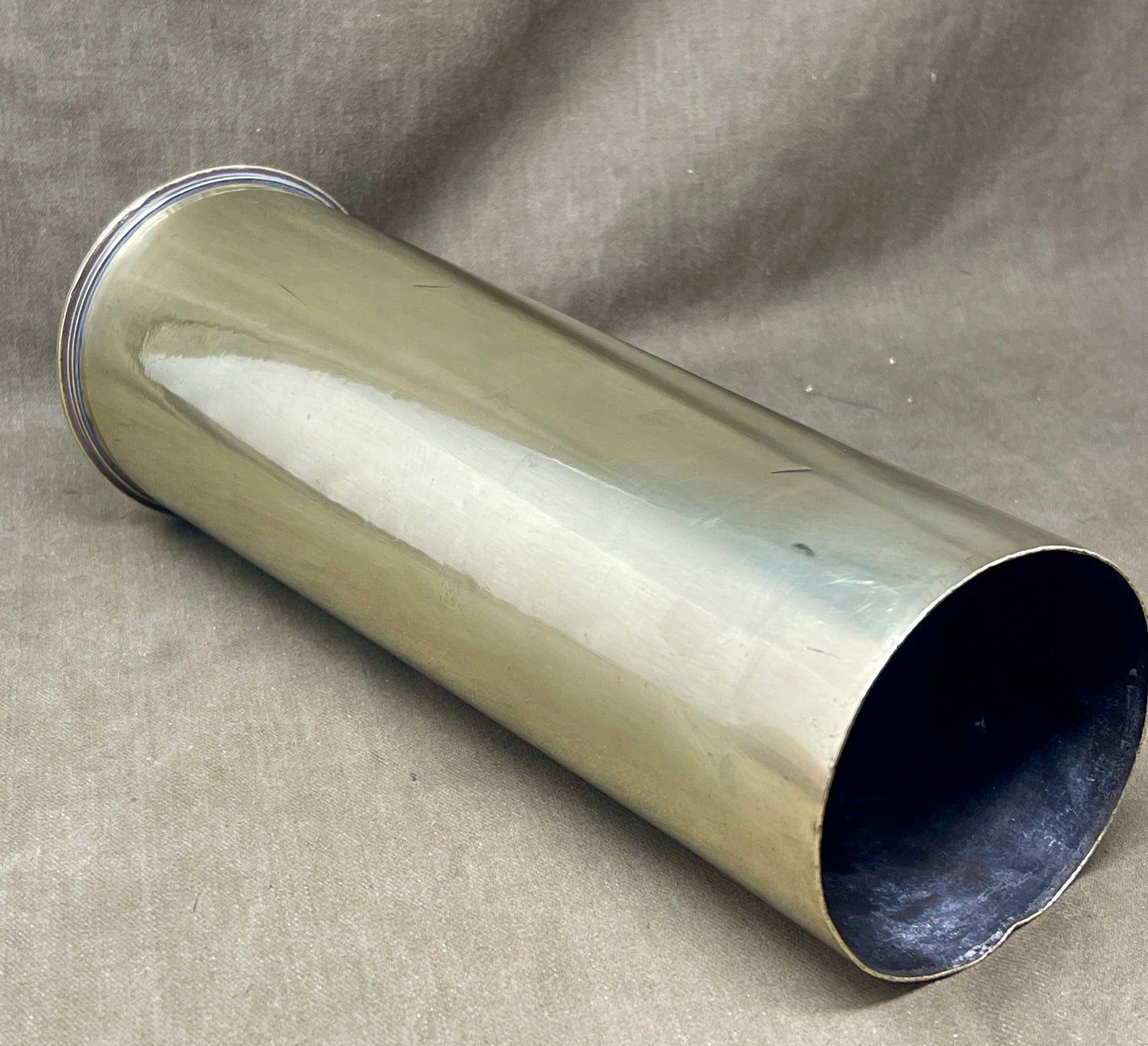 WW1 18-Pounder Brass Cartridge Case for British QF 18-Pounder Gun (1916)