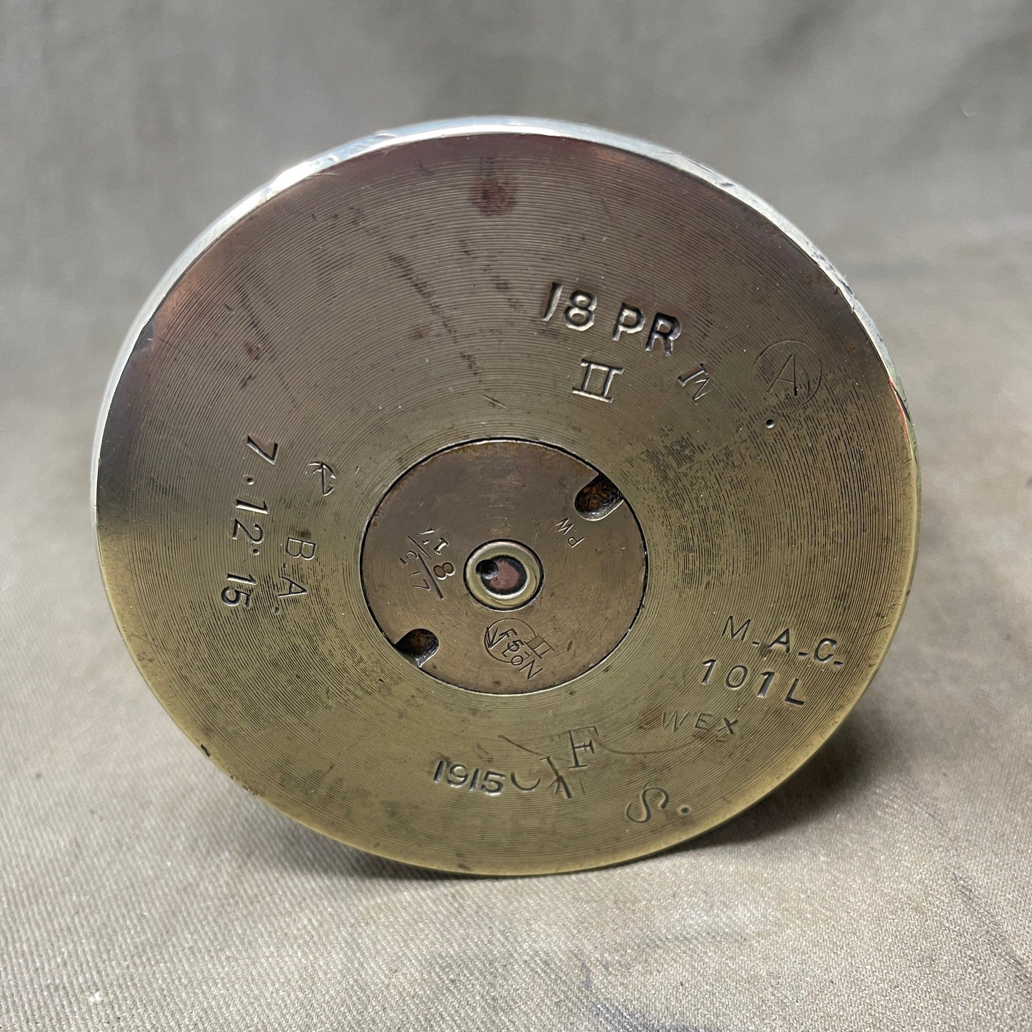 WW1 18-Pounder Brass Cartridge Case for British QF 18-Pounder Gun (1915)