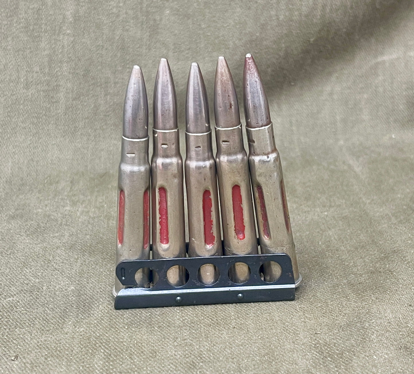Charger of Five Mk6 .303 Drill Rounds – RL Royal Laboratory | Original British Drill Ammunition