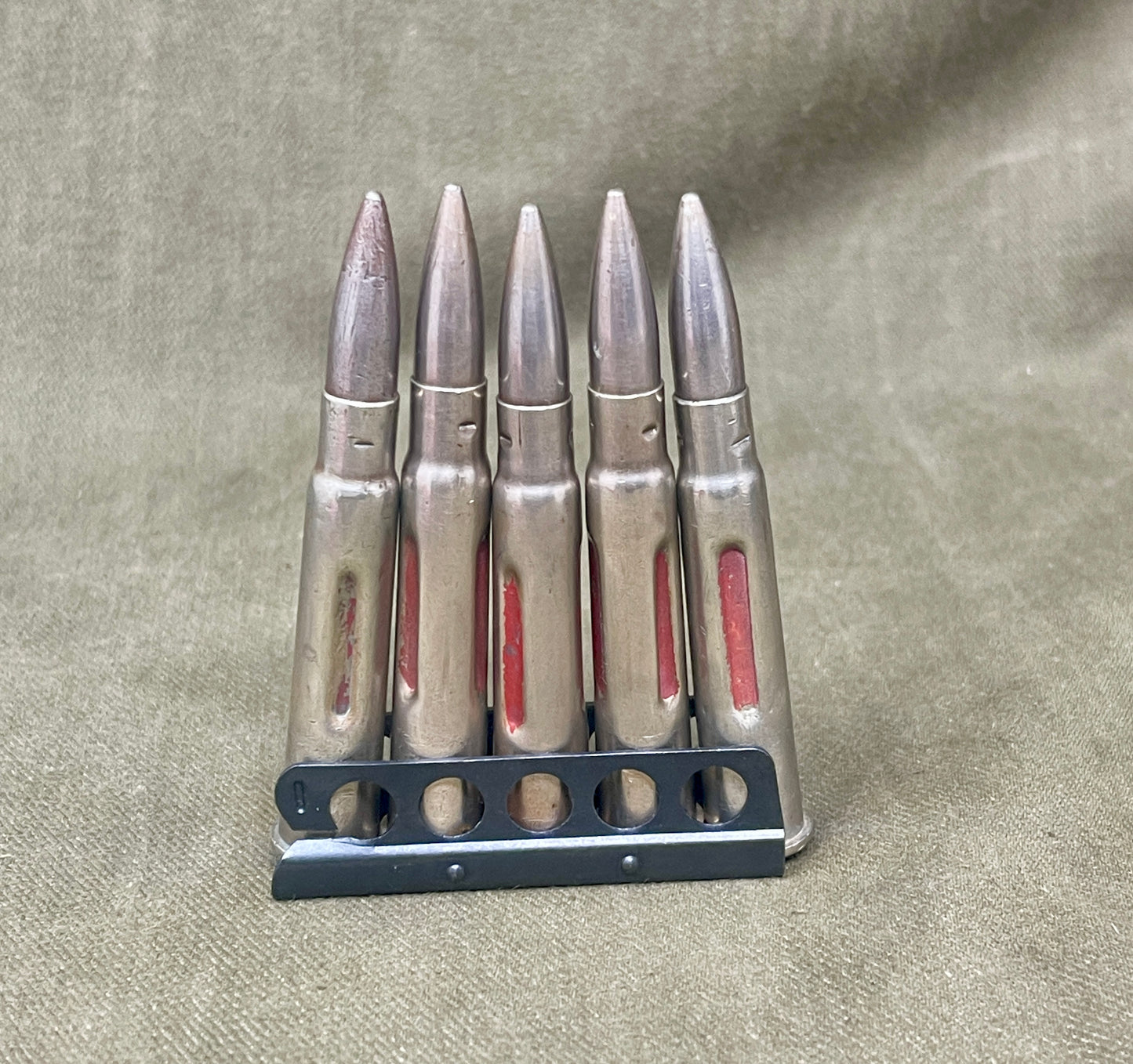 Charger of Five Mk6 .303 Drill Rounds – RL Royal Laboratory | Original British Drill Ammunition