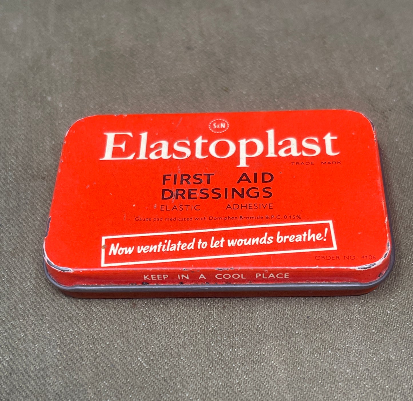 Vintage Antique Medical Tins – Elastoplast & Meggazones