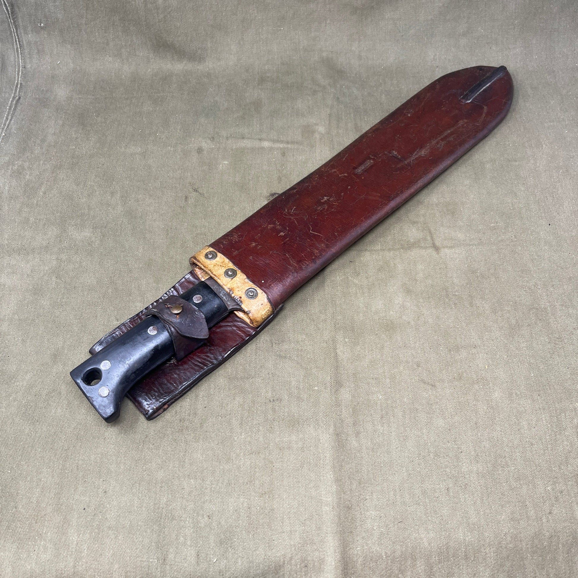 US Army Legitimus Collins & Co 1944 Dated Machete with Leather case