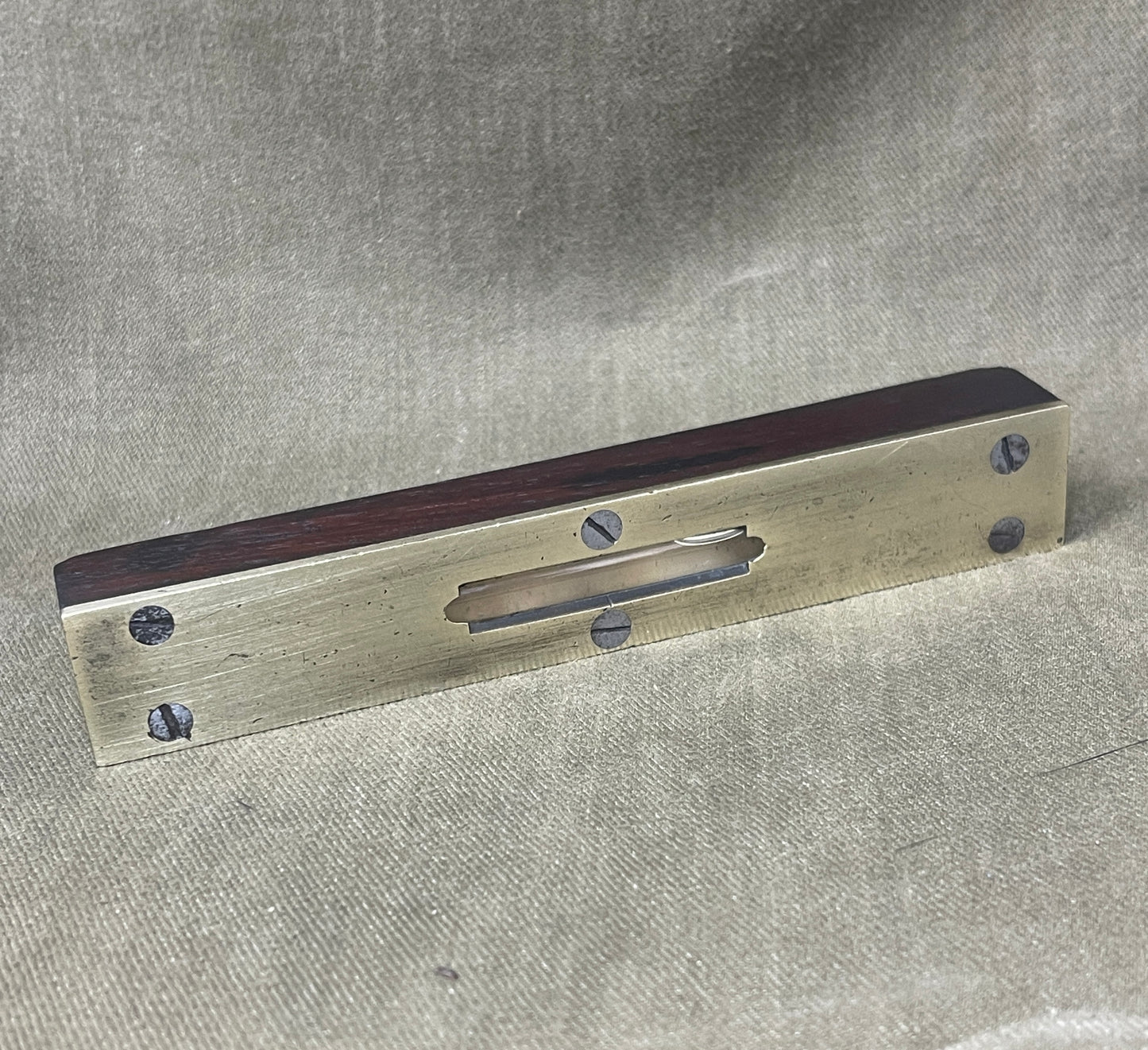 J Buck 124 Newgate London – Vintage Brass Spirit Level (Carpenter’s Tool)