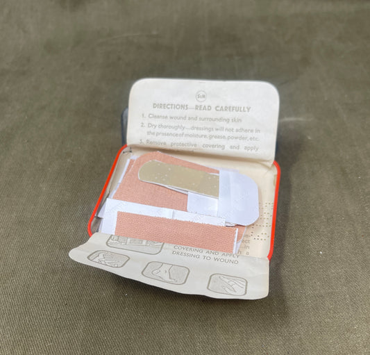 Vintage Elastic Elastoplast First Aid Dressings – Complete Contents