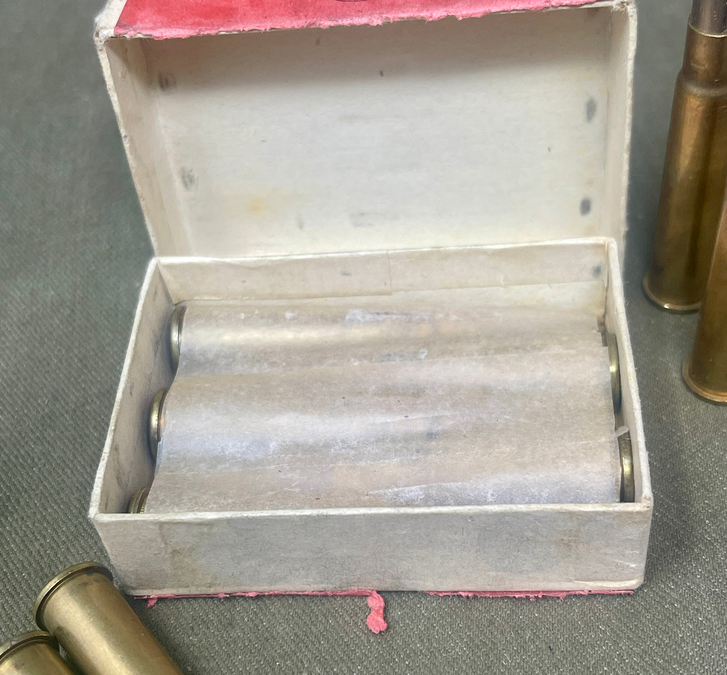 Full Box of 10 Inert .303 Rounds – K28 VII Trials Ammunition for War Office Lewis Gun Contract