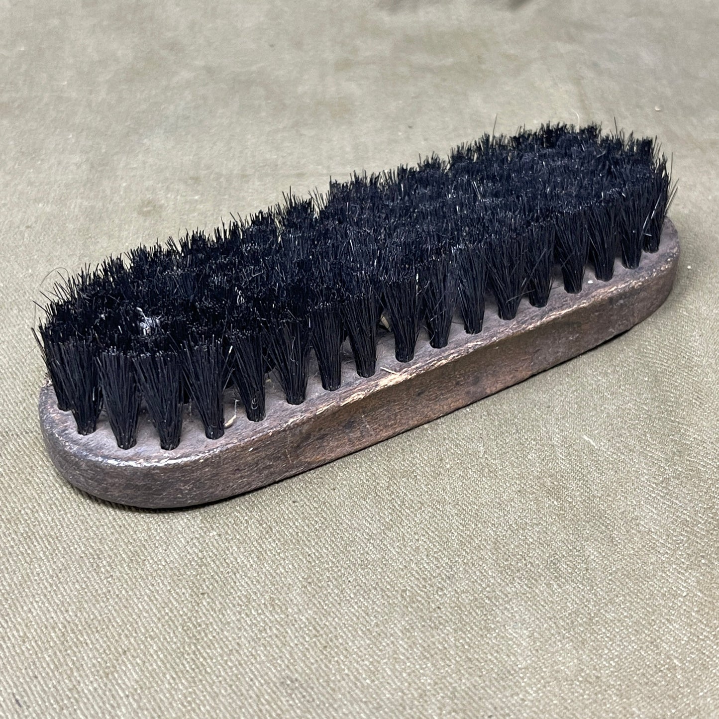 British Army WW2 1940 Dated Briton Bootbrush