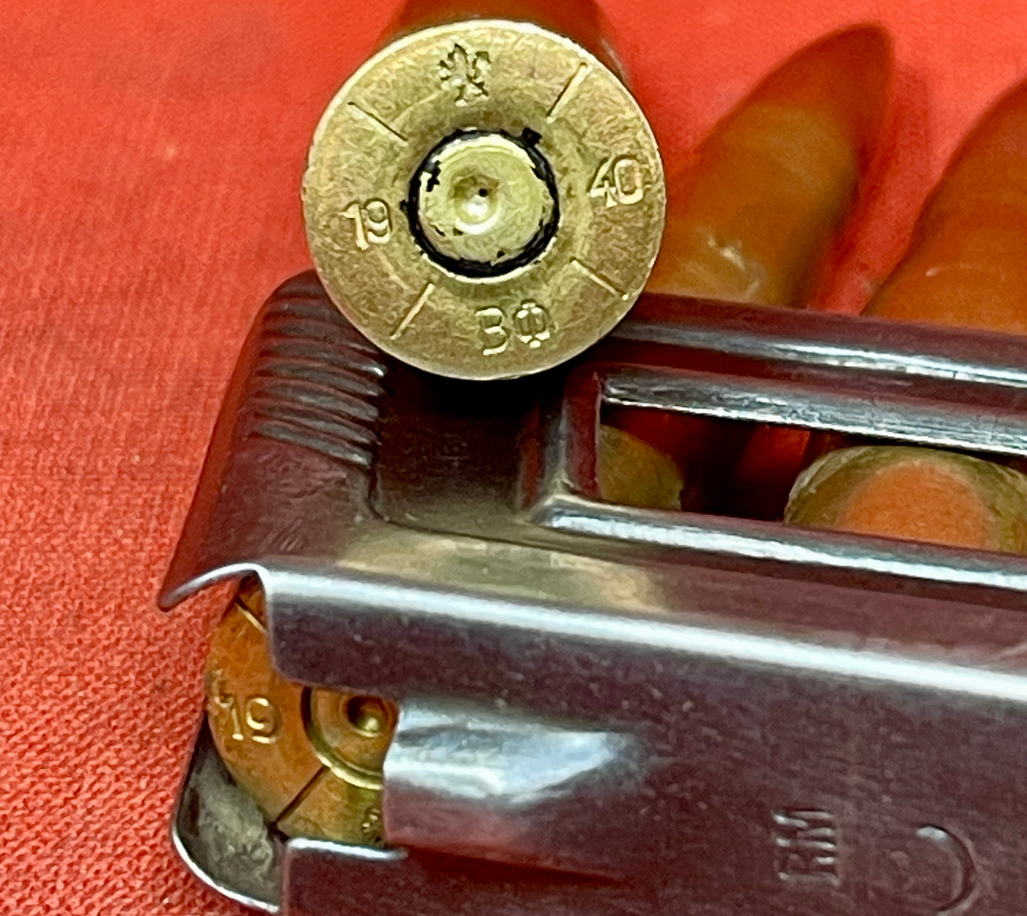 Austrian M30 Steyr Mannlicher 8x56R Charger “RM” with 5 Inert 1940 Rounds – Militaria