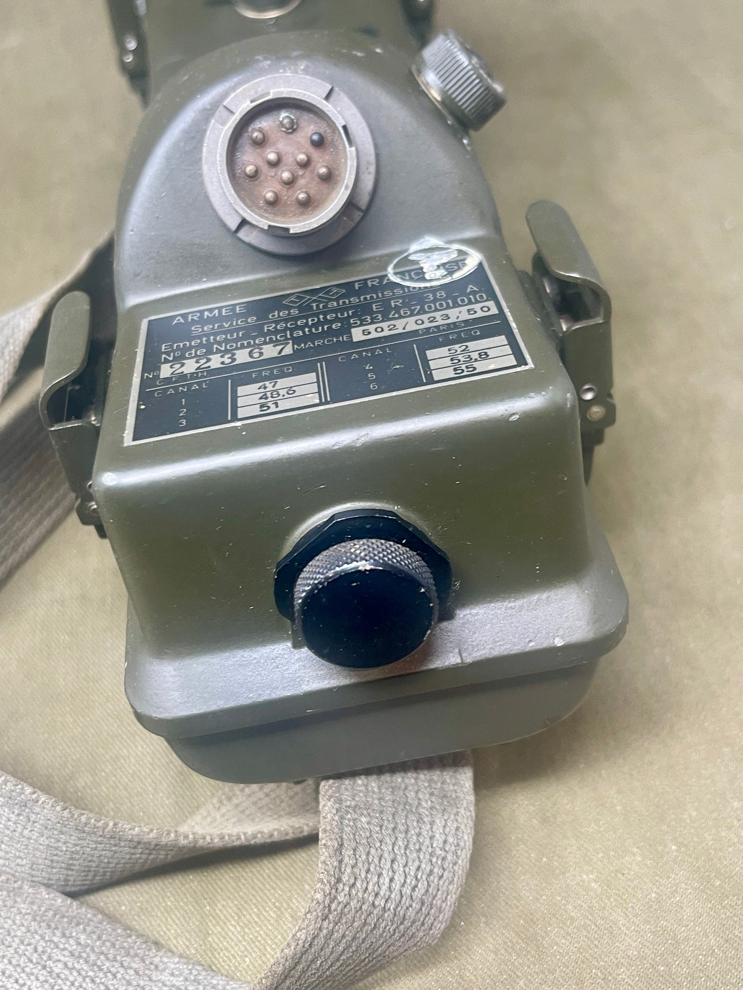 French TR-PP-8 Military Handie-Talkie Radio – AN/PRC-6 Type – Cold War Era