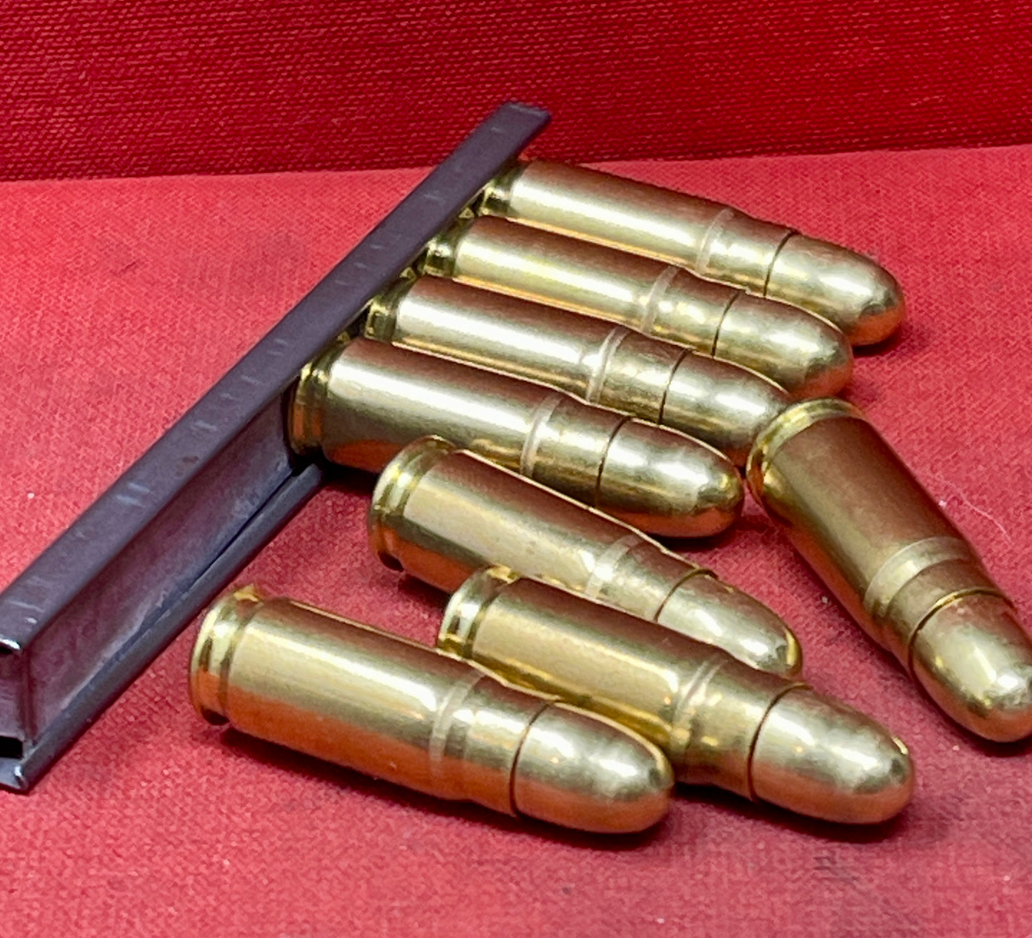 Stripper Clip with 8 × INERT 7.62×25 Tokarev Rounds — Deactivated Training Set