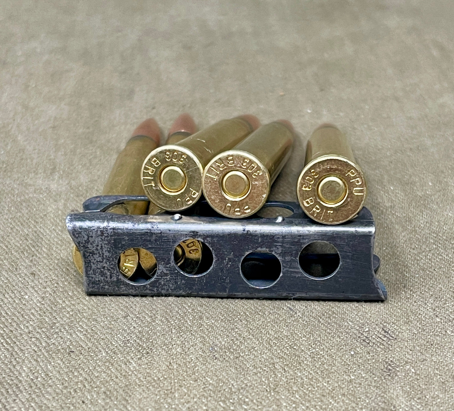 5 X Inert/ Display – .303 Lee Enfield Rounds In Charger Loading Clip ( INERT Primers )