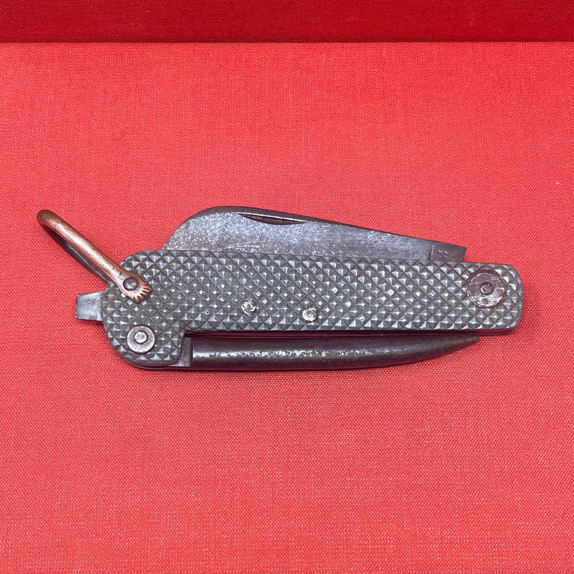 Royal Navy clasp knife, Admiralty Pattern 301