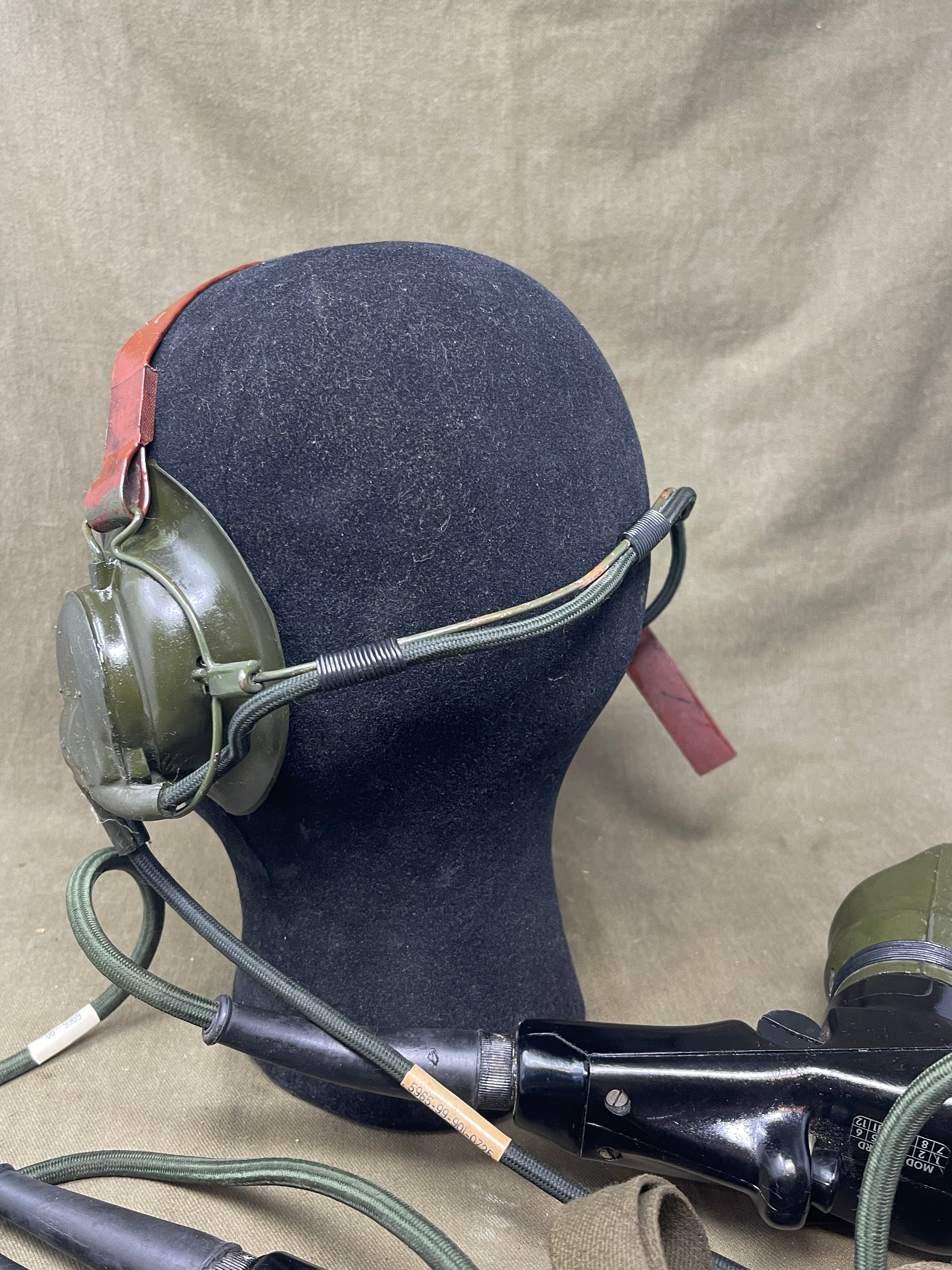 British Army, c1960, Larkspur A41 Tank Commanders Communications Headset and Handheld push-to-talk (PTT) Microphone