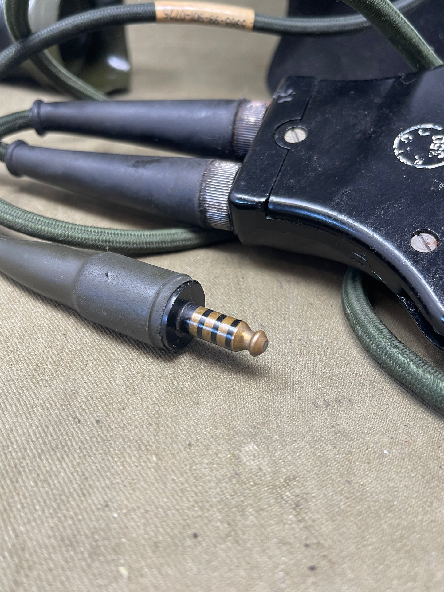 British Army, c1960, Larkspur A41 Tank Commanders Communications Headset and Handheld push-to-talk (PTT) Microphone