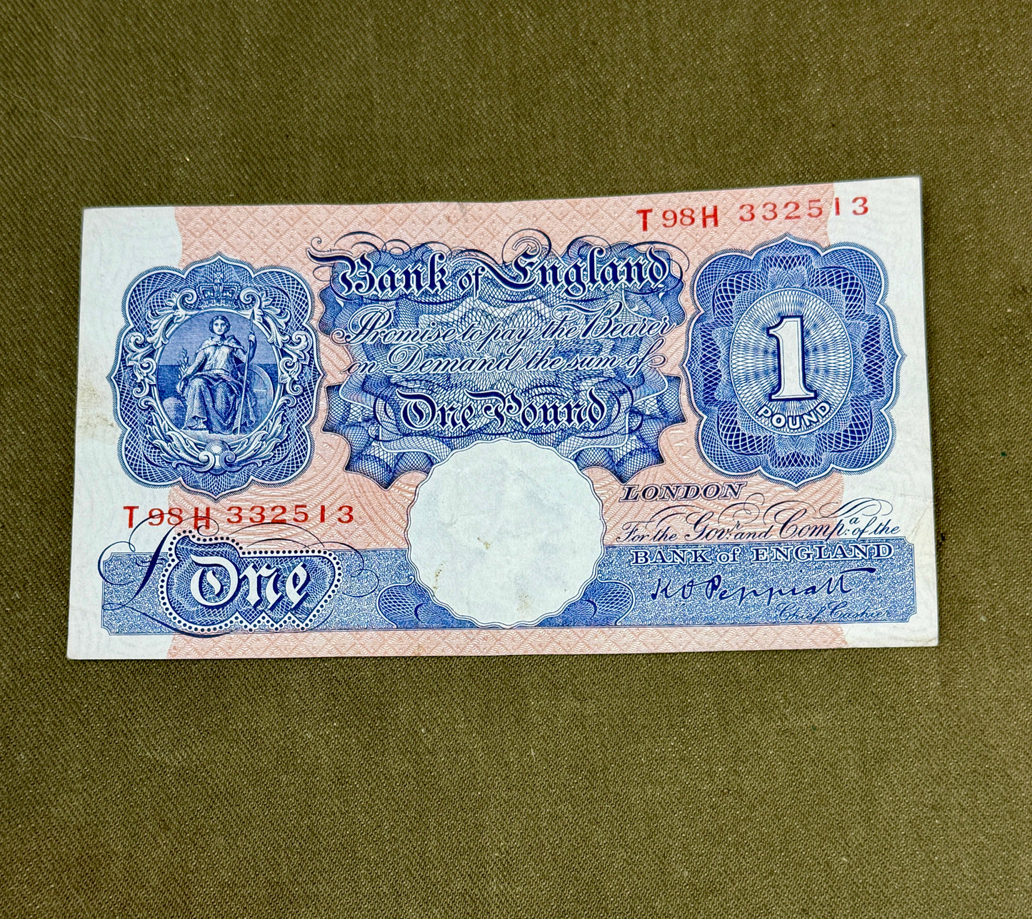 K.O. Peppiatt One Pound Emergency Issue Banknote T98H332513– British Treasury Note (Dugg. B249)
