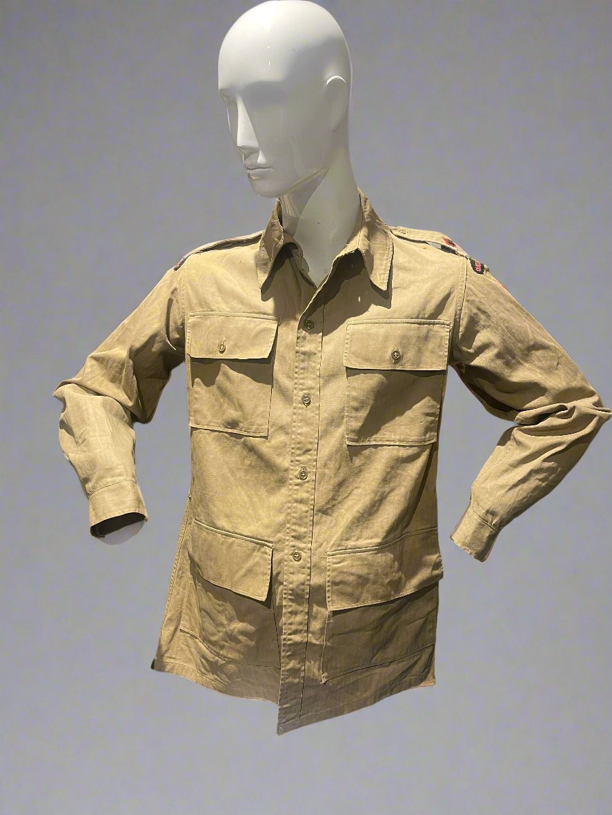 WW2 British officers' khaki bush shirt, in a large size