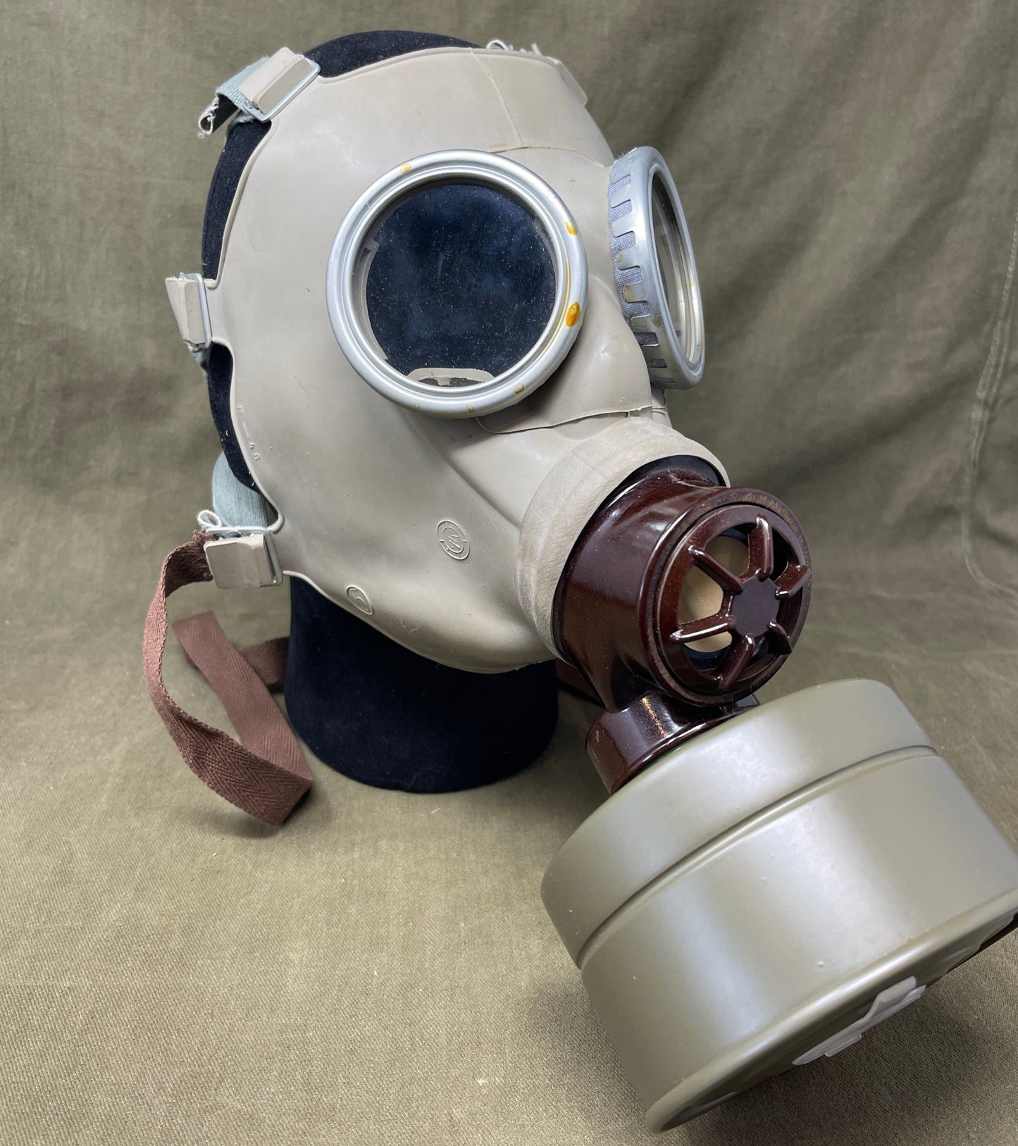 CM-3  Czechoslovakian Civil Defence Mask