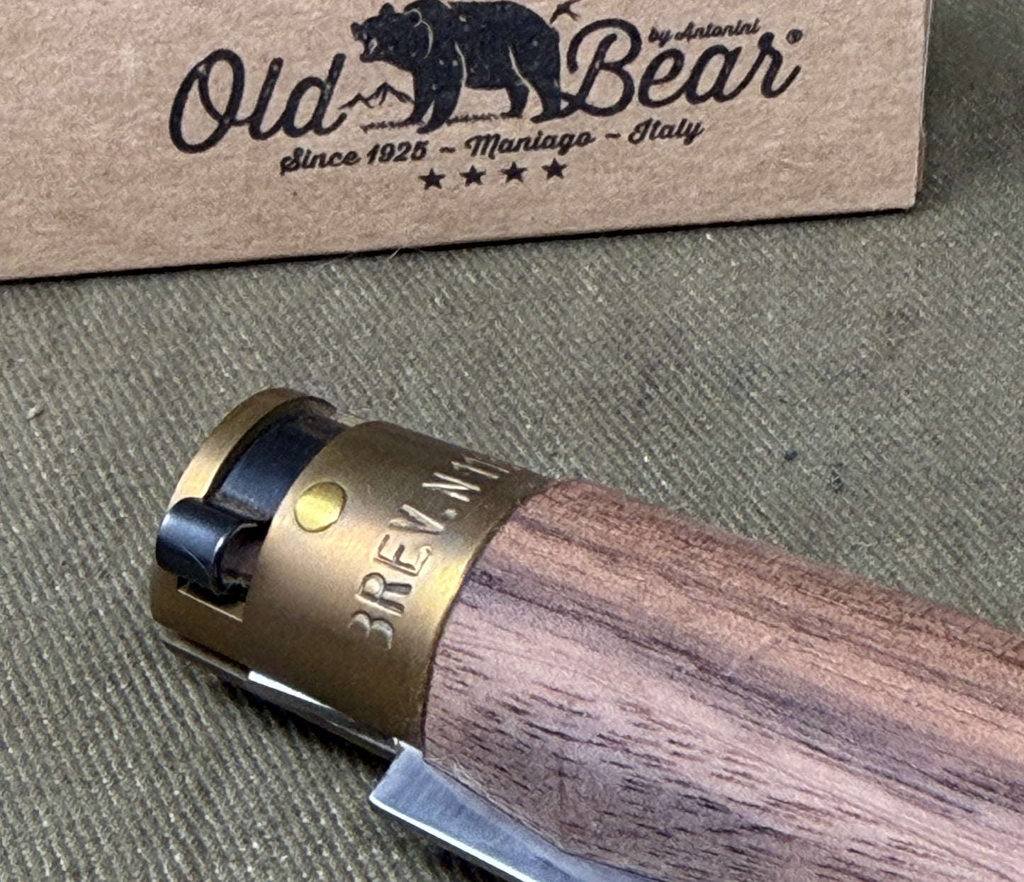 Old Bear Classical Walnut XL, 9307-23-LN pocket knife